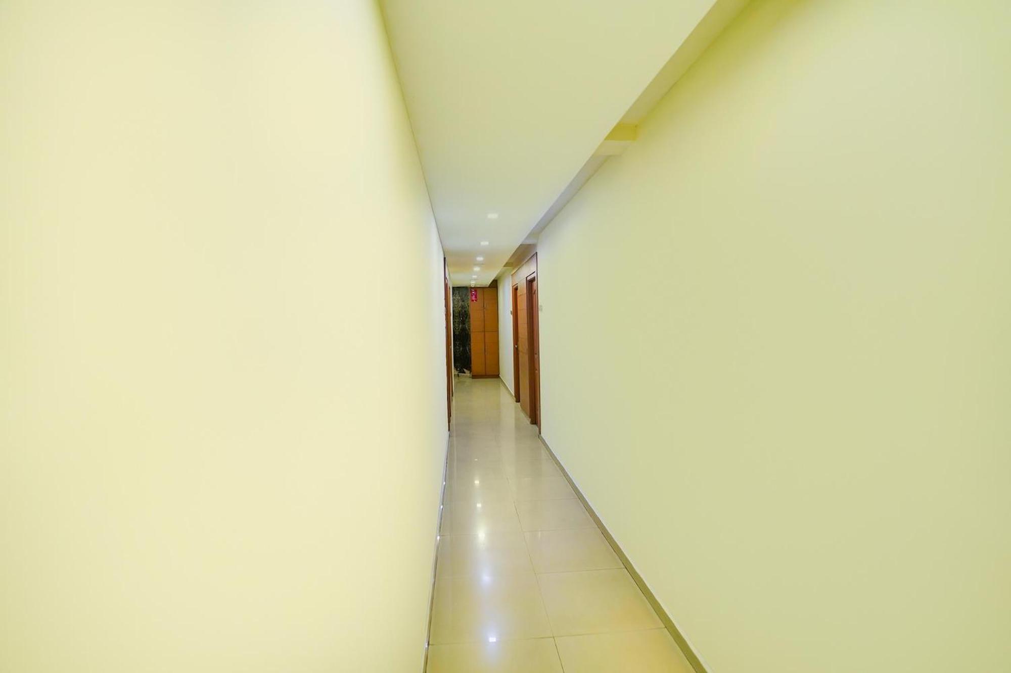 Hotel Fabhotel The - Railway Station 3*