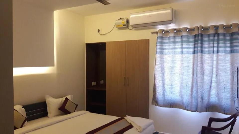 Guest house 7 Hills Service