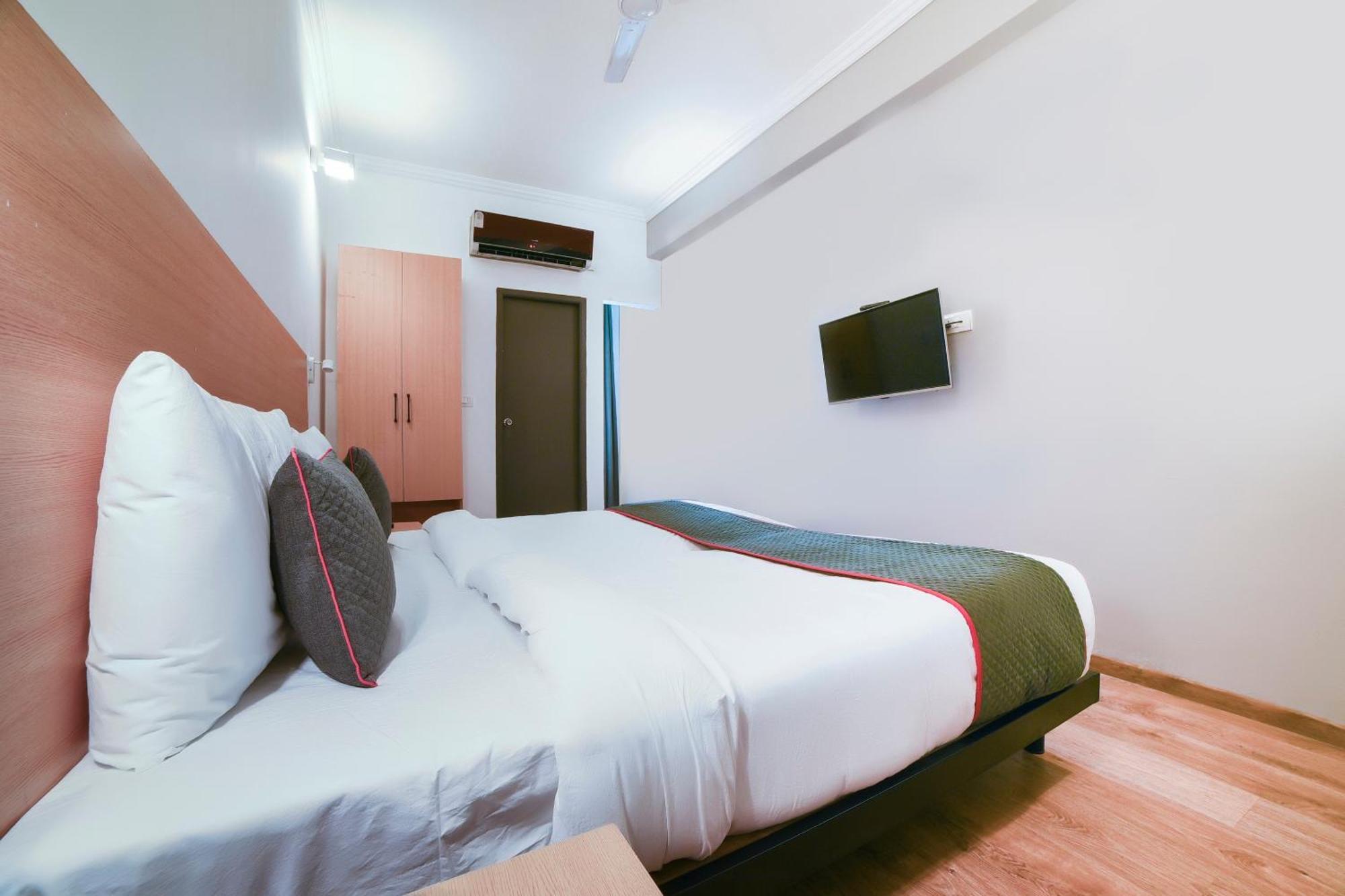Collection O Vadapalani Hotel 4*