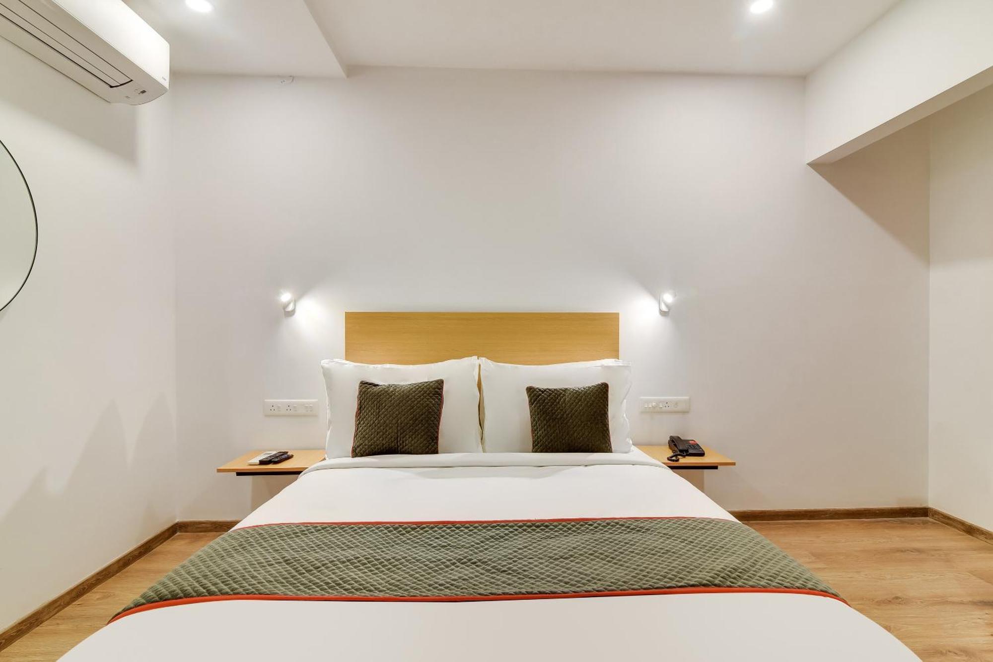 Hotel Townhouse Kovilambakkam 3*
