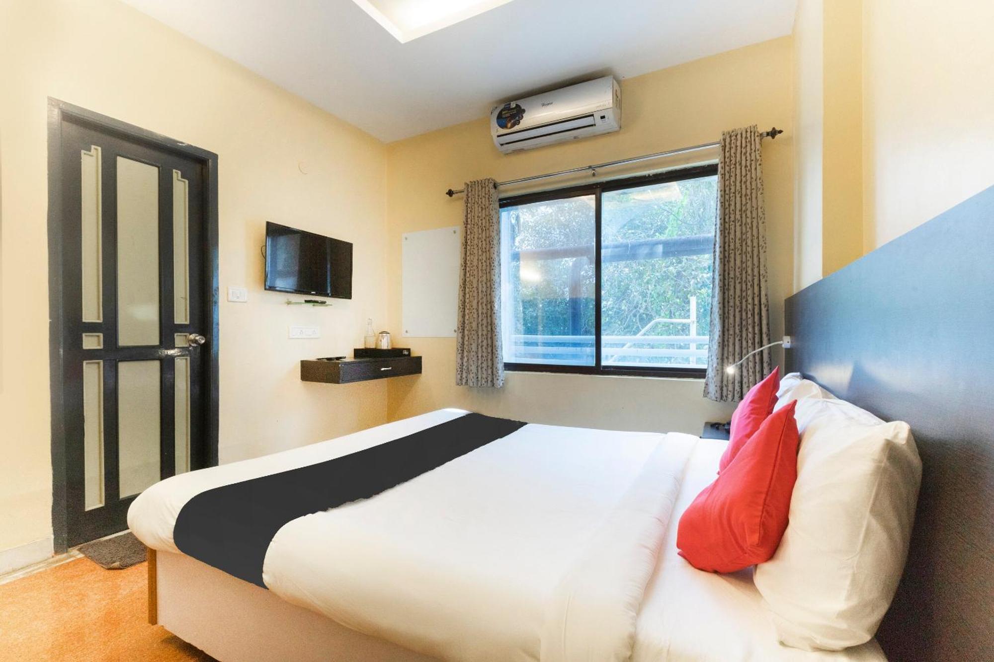 Hotel Collection O Santhome Residency Near Marina 4*