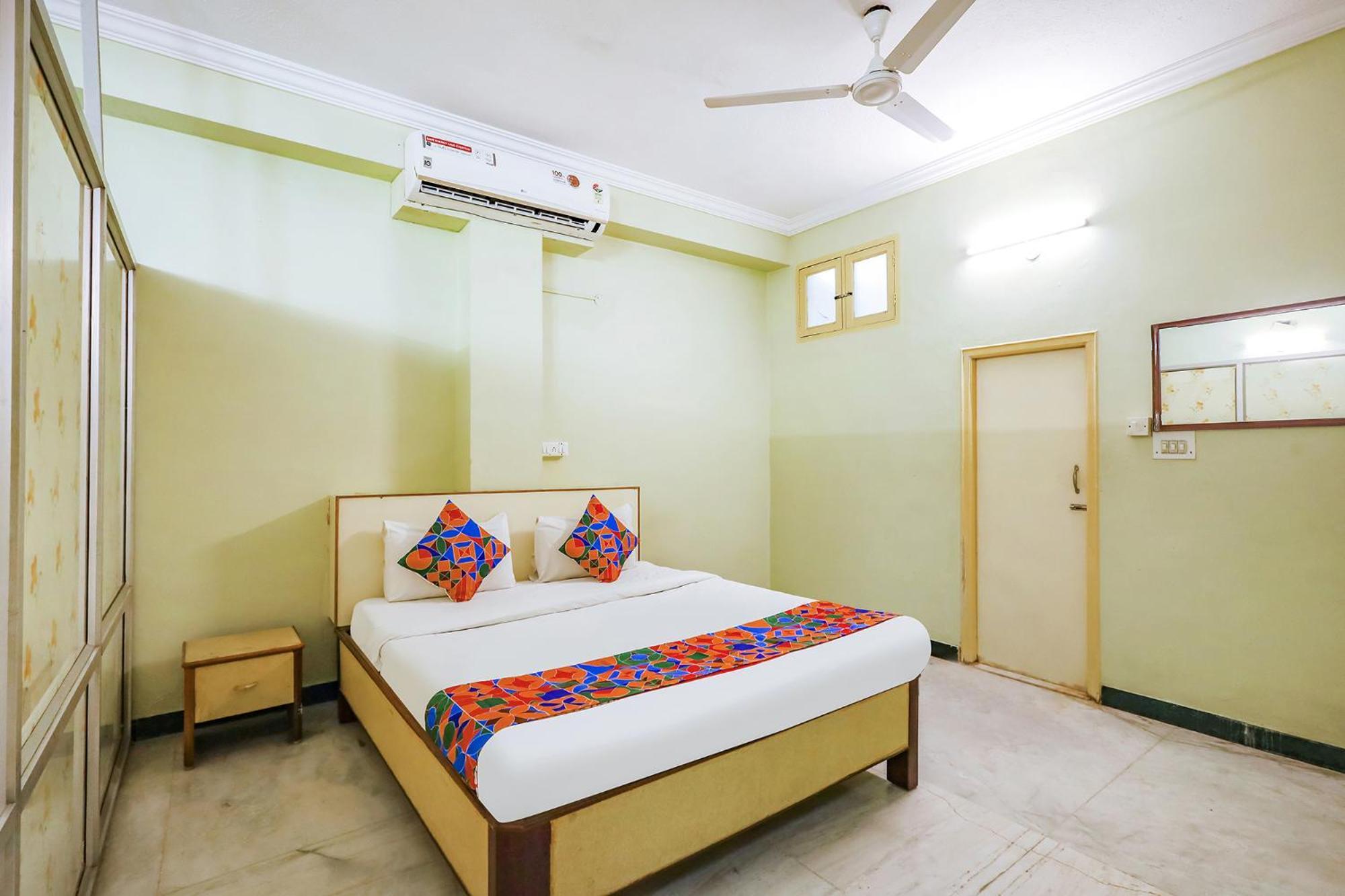 Fabexpress Sunshine Residency - Nr Avm Film 3* Chennai