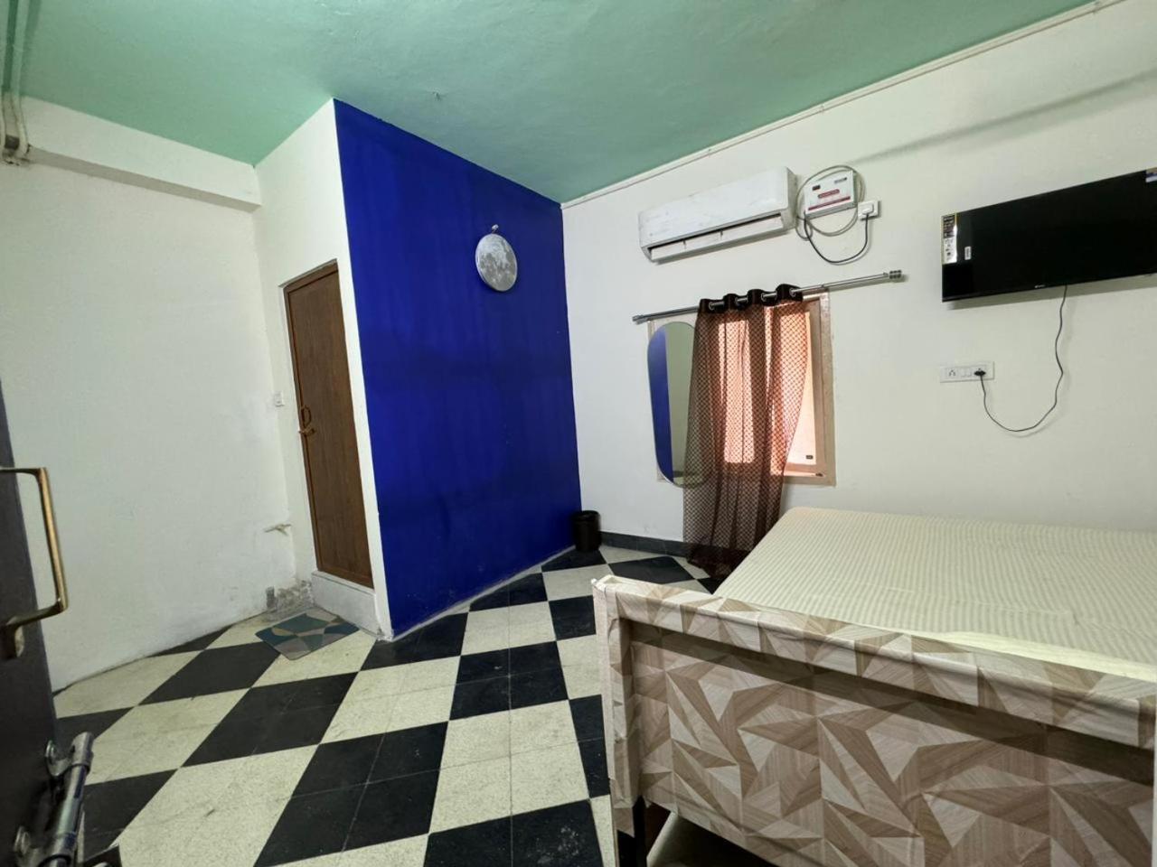 Al Haadi And Hotel Chennai