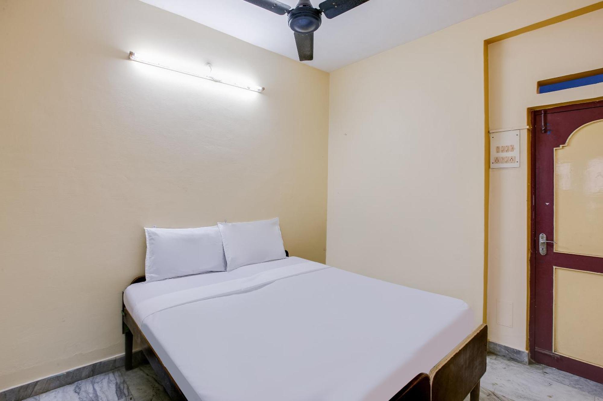 Spot On 40837 Bt Mansion 2* Chennai