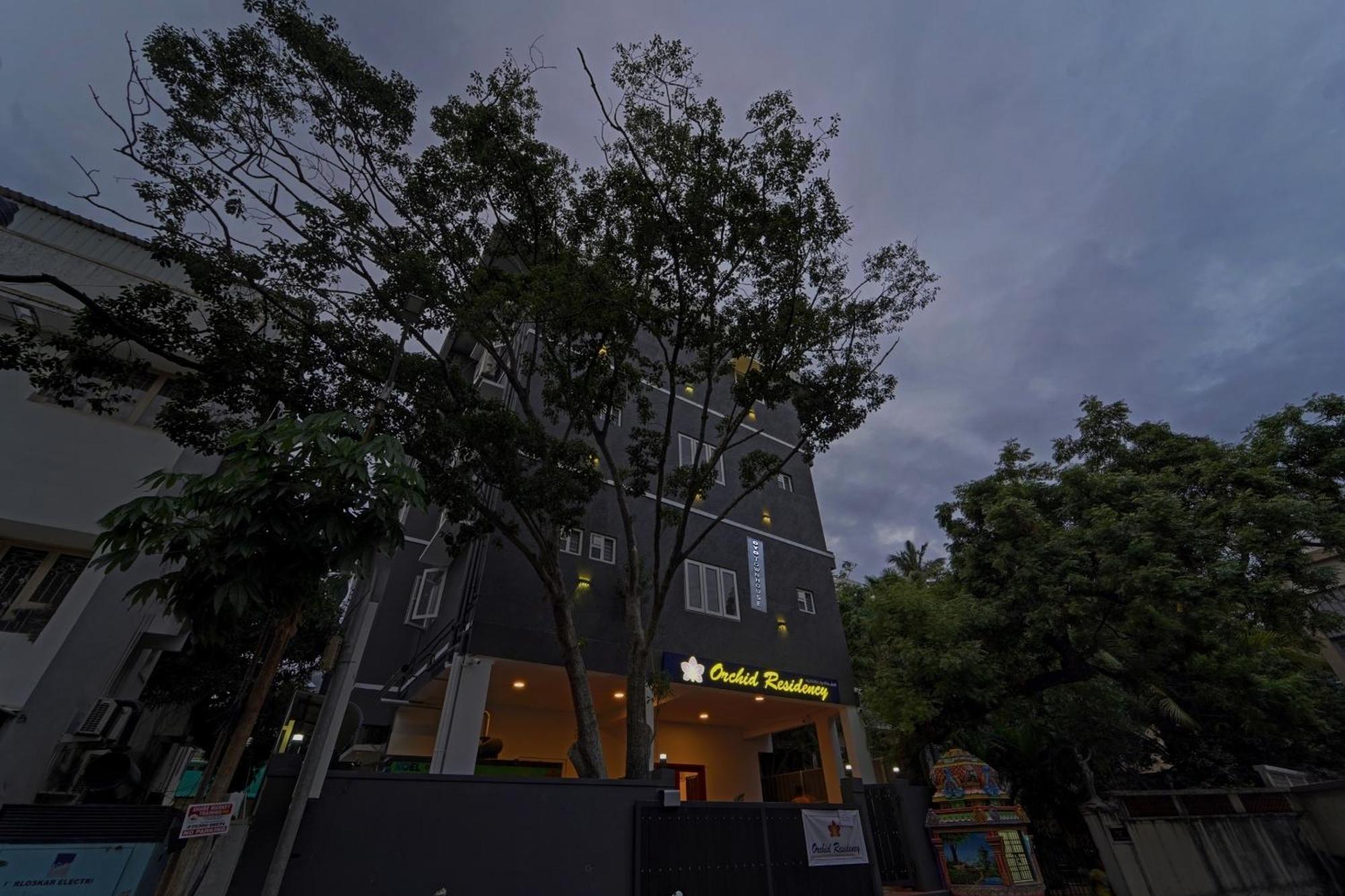 Hotel Super Townhouse Orchid Residency Near T.nagar Chennai