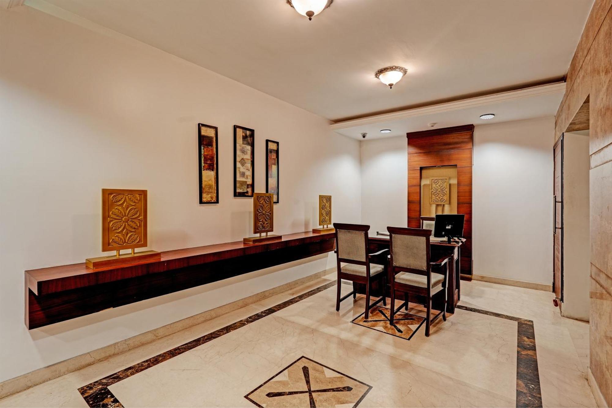 Oyo Palette - Victoria 5* Chennai