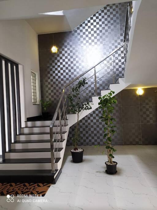 Sona Homes, House Rumah percutian