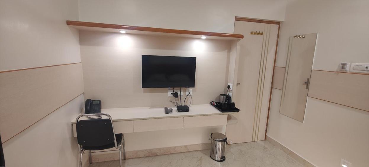 Hotel Nandhavanam A Business Class Residency Chennai