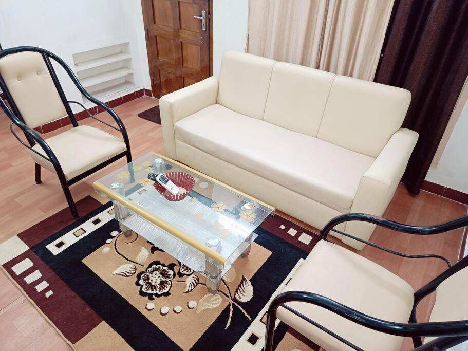 Trendy Service 2bhk *
