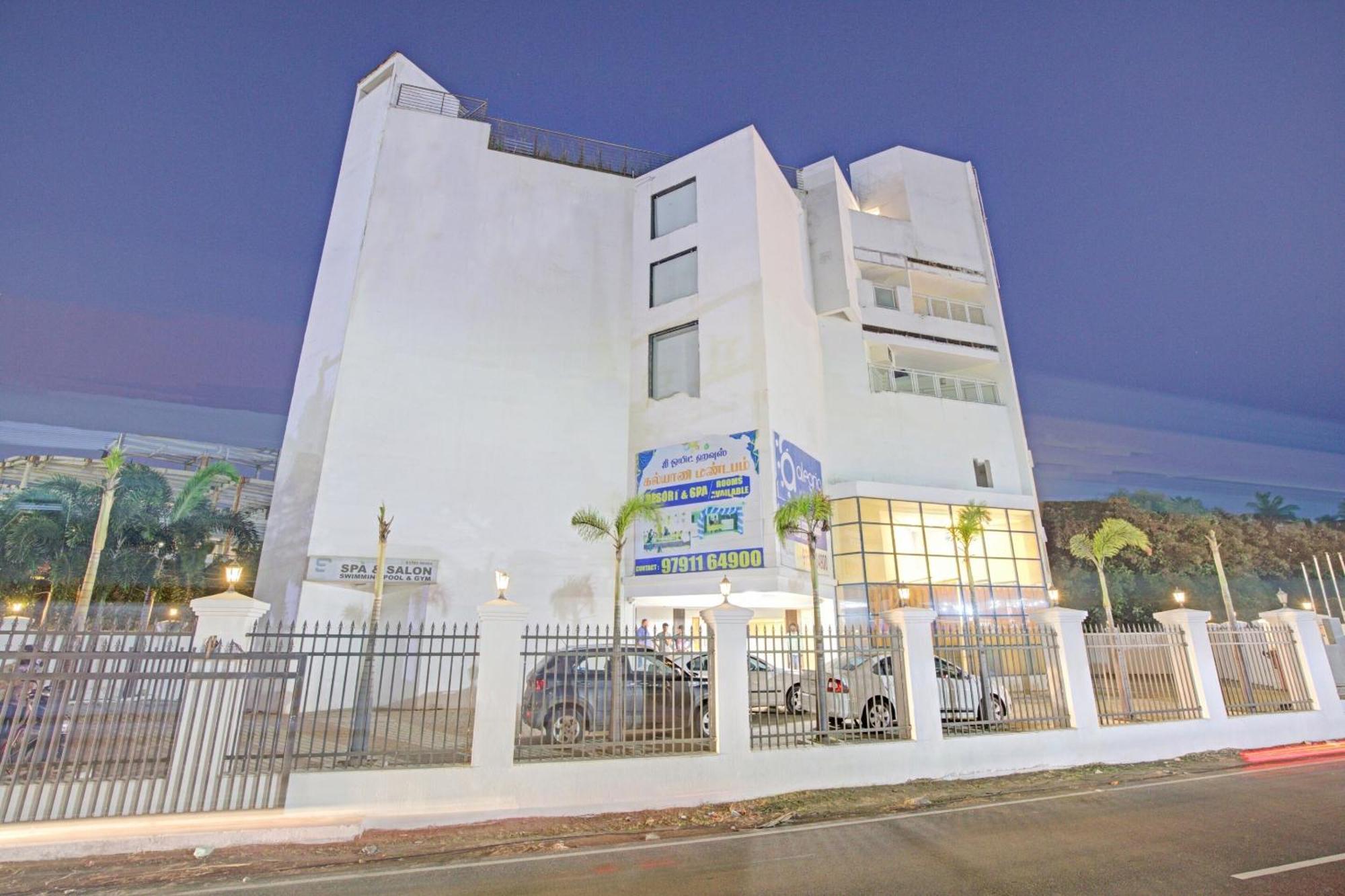 Collection O White House 4* Chennai