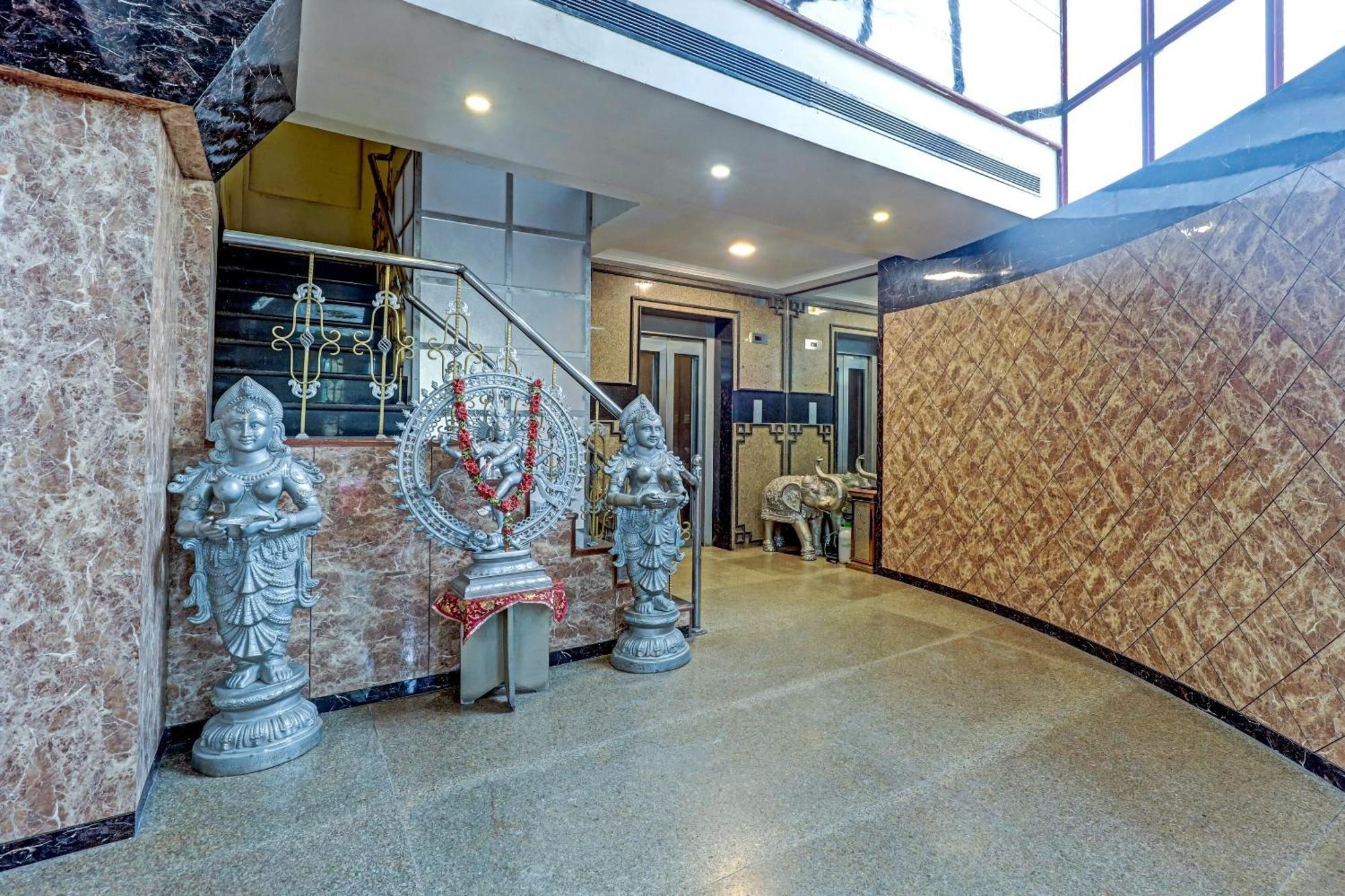 Hotel Fabhotel Chamiers Park 4*