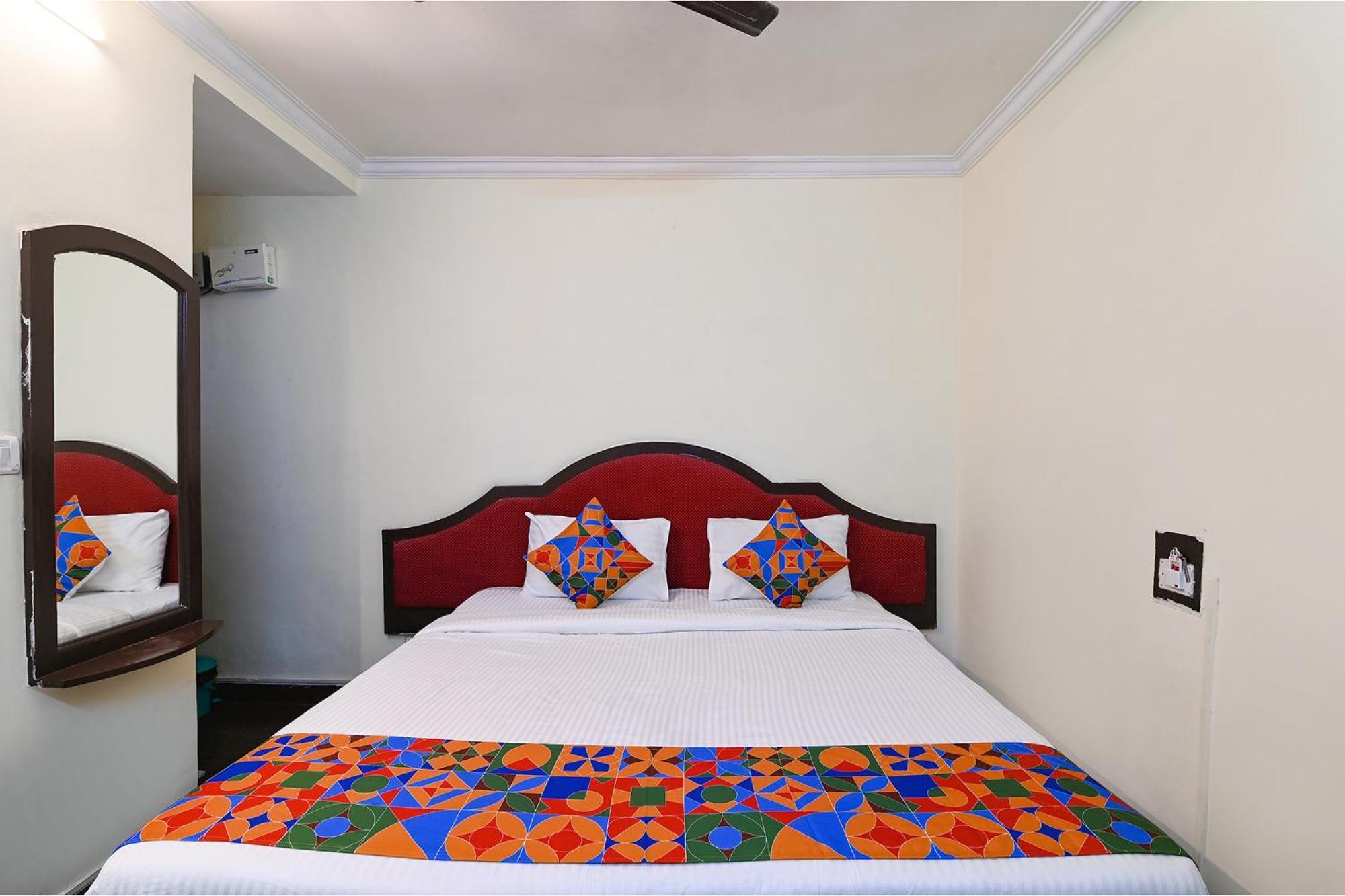 Fabhotel Neethu Residency - Nr Avm Film Hotel 3*