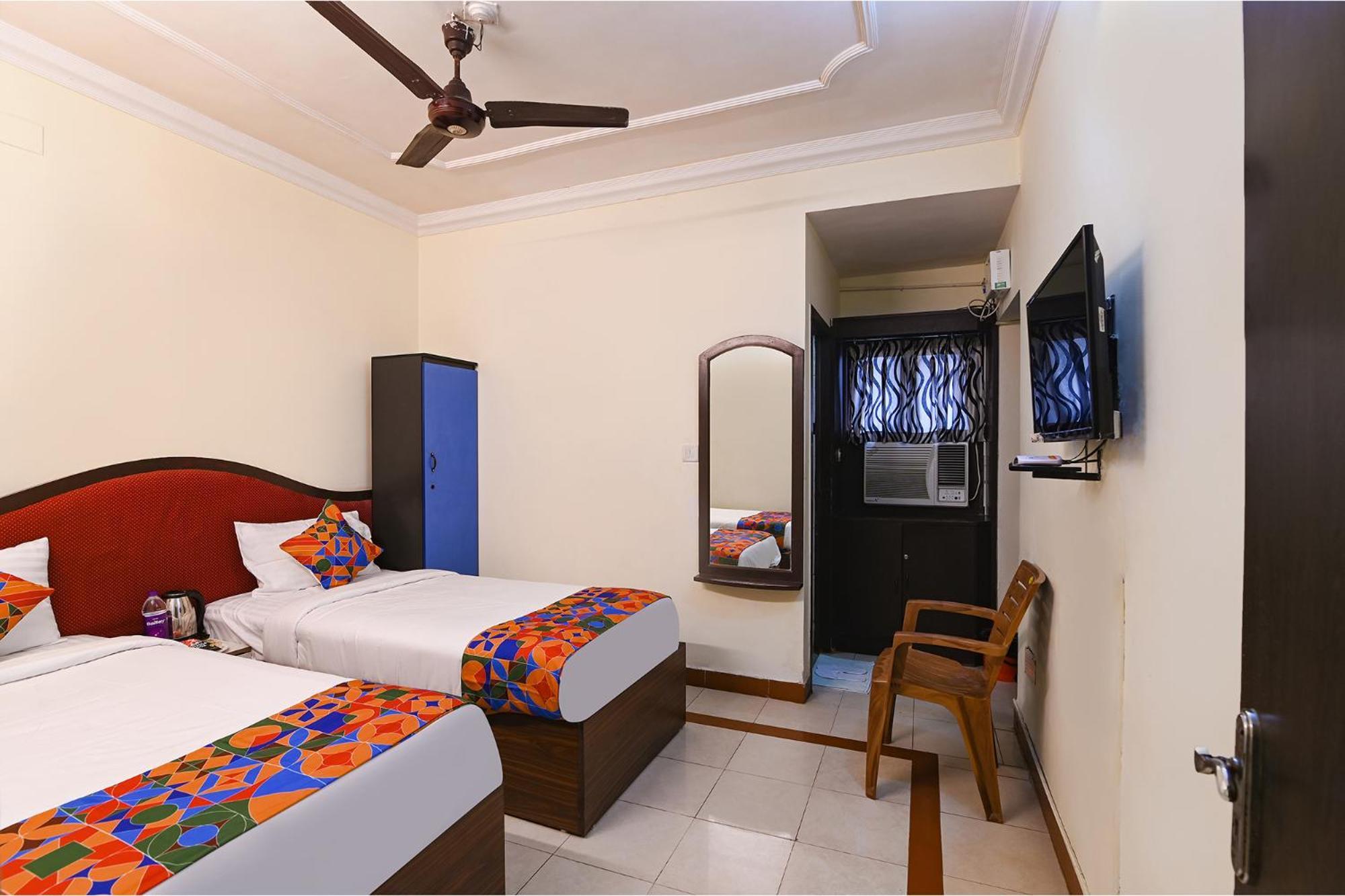 Fabhotel Neethu Residency - Nr Avm Film Hotel 3*