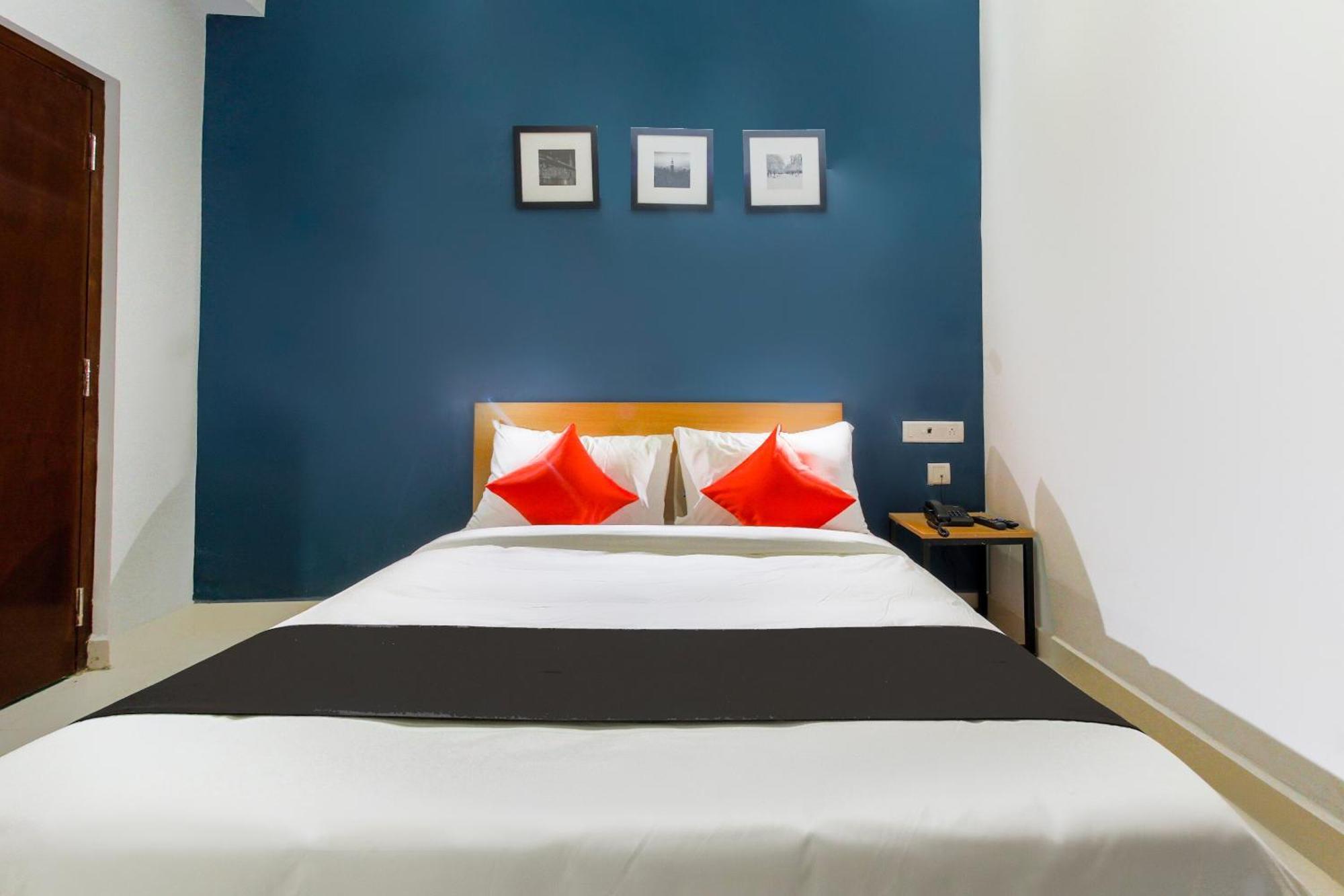 Hotel O Murugan 3*