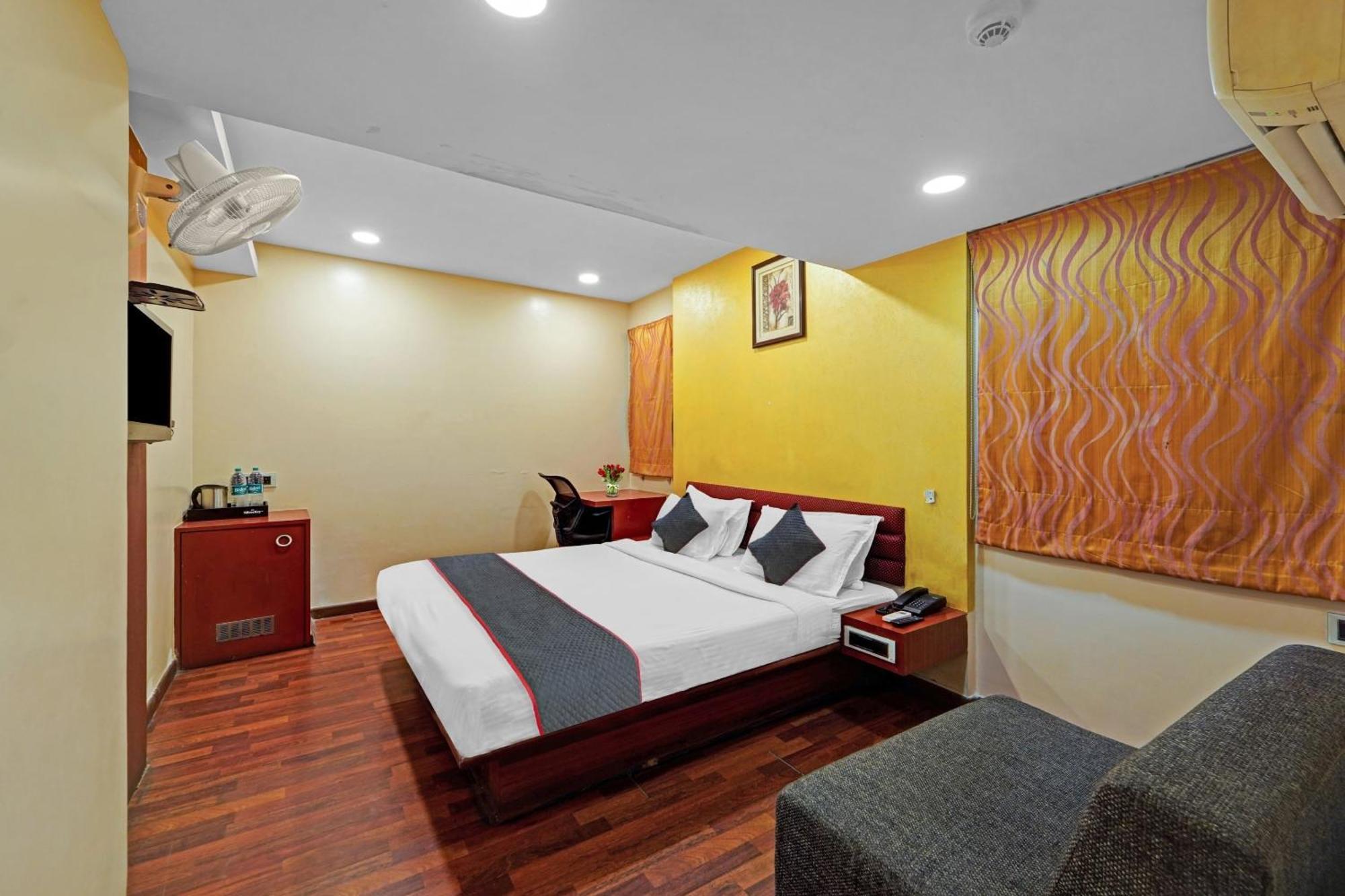 Townhouse Anna Salai 4*