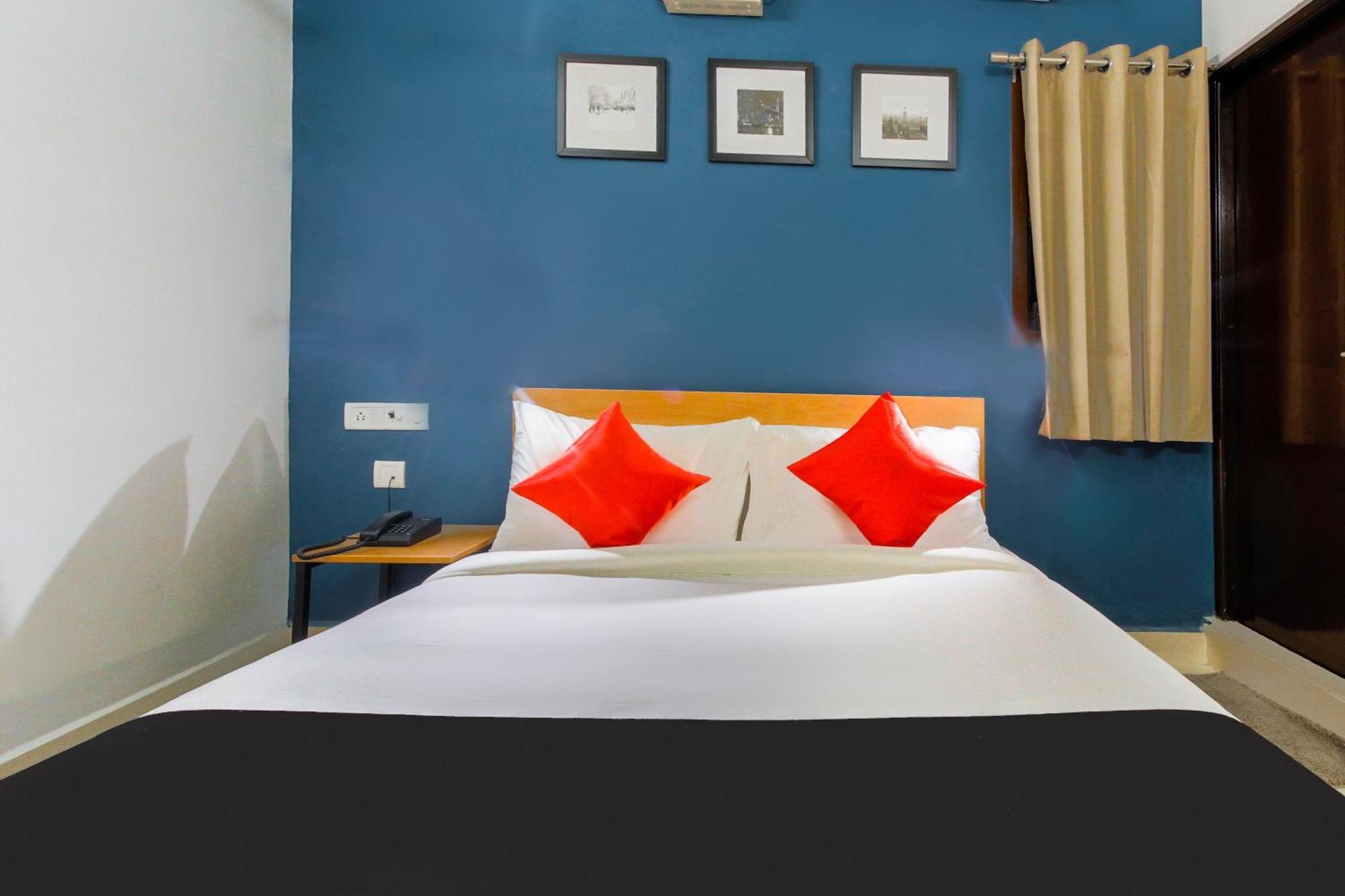 Hotel O Murugan 3*