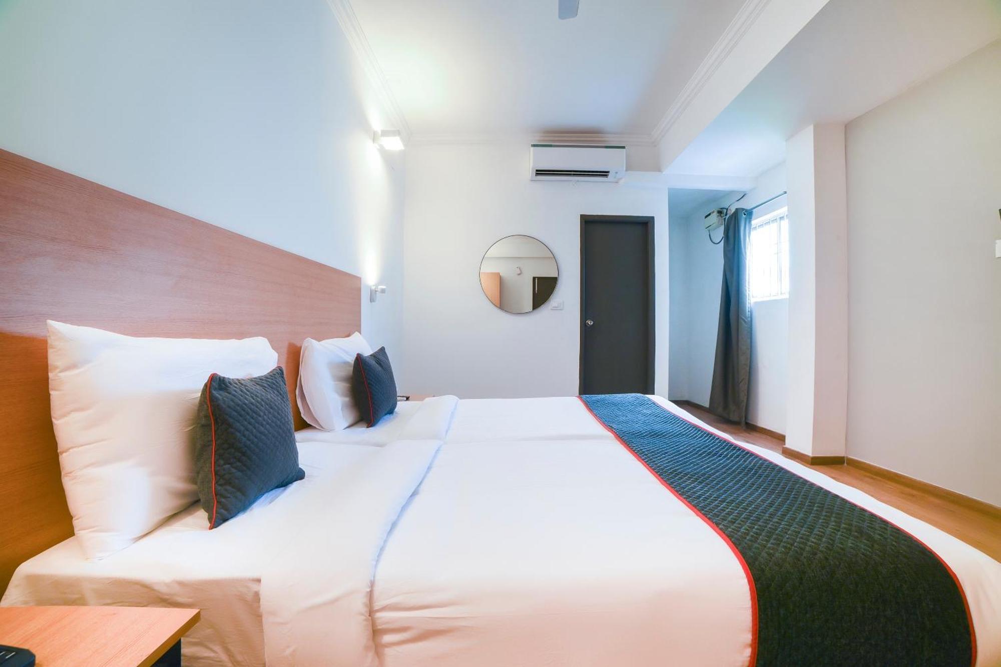 Collection O Vadapalani Hotel