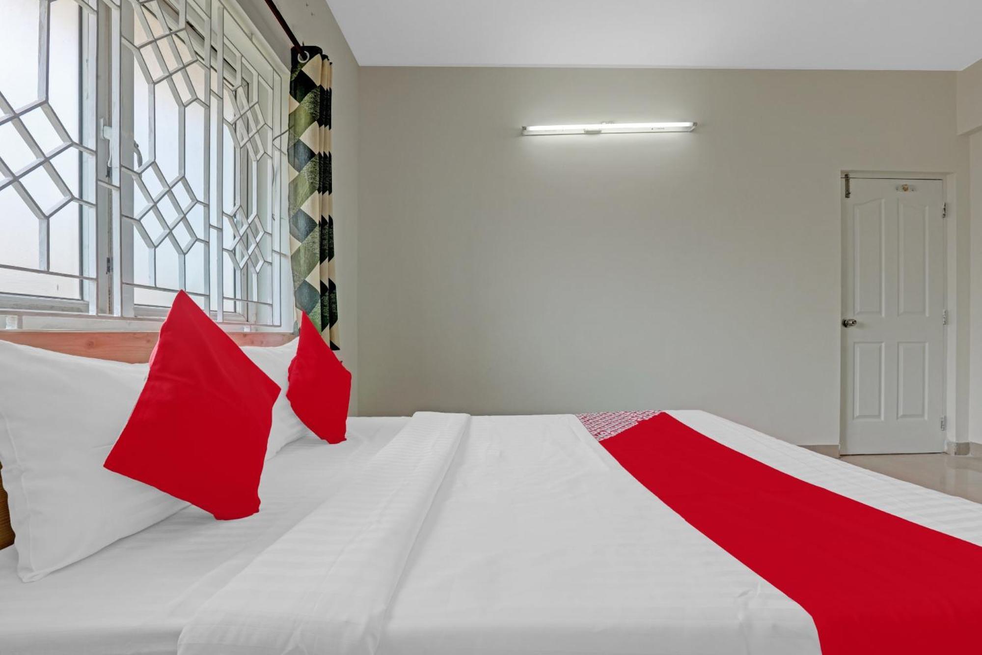 Hotel O Tiara Grand