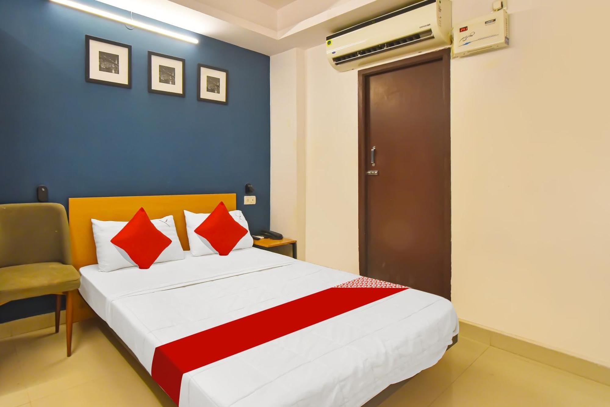 Hotel O Grand Residency Near Kasi Talkies 3*