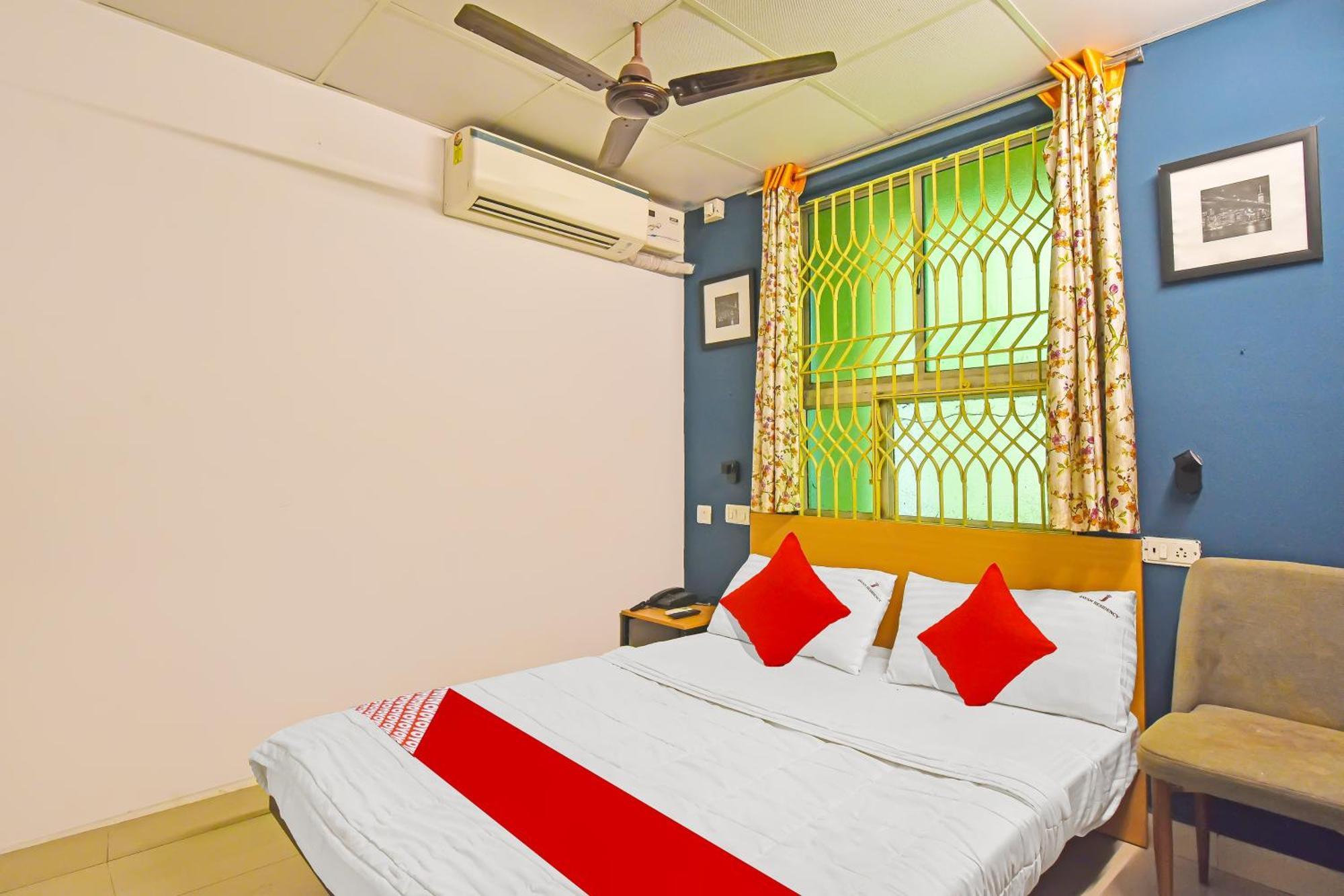 Hotel O Grand Residency Near Kasi Talkies 3*