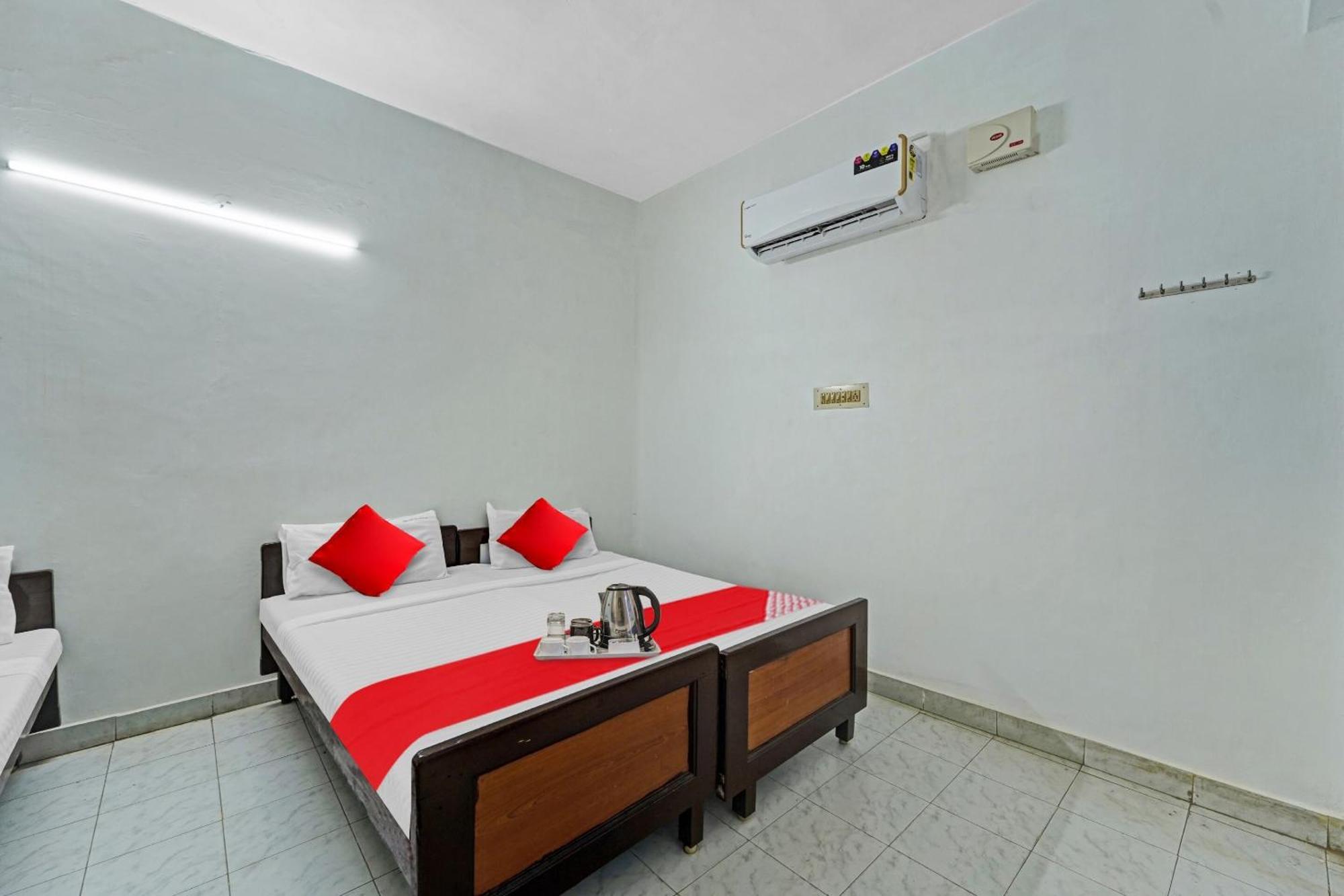 Hotel O Grand Pallavaram 3*