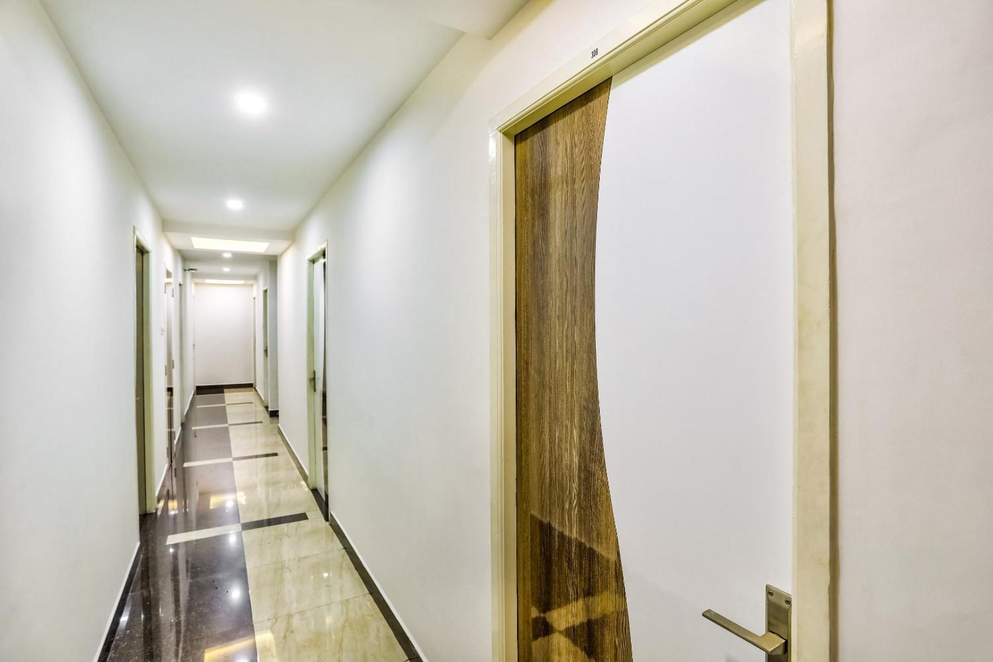 Hotel O Nimalan Residency Shenoy Nagar Anna Nagar Near Pvr Cinemas Skywalk