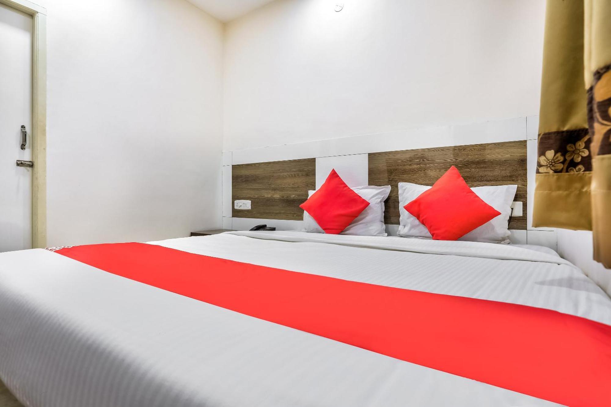 Hotel O Nimalan Residency Shenoy Nagar Anna Nagar Near Pvr Cinemas Skywalk 3*