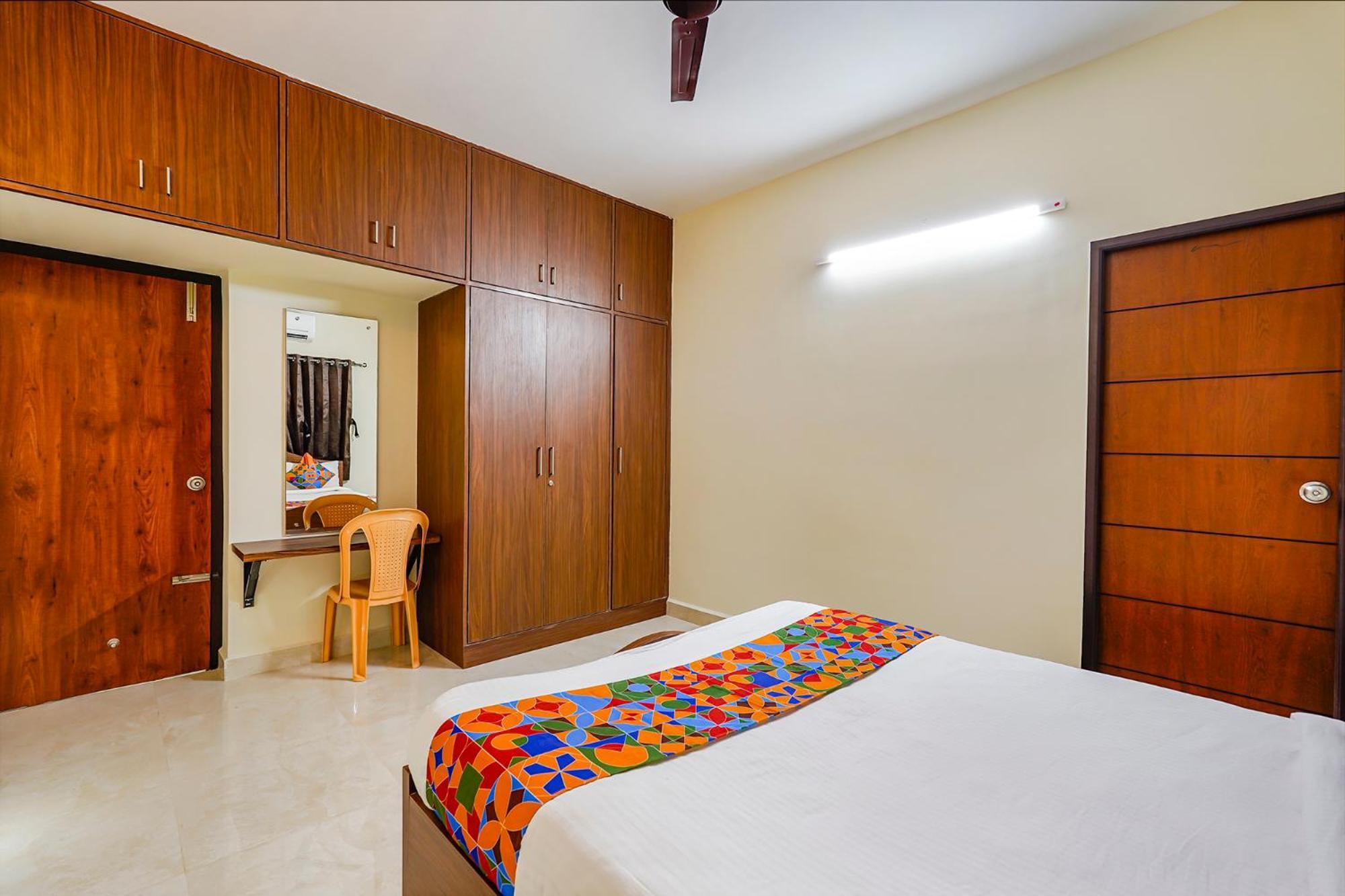 Fabhotel Lucky Grand Residency 3*