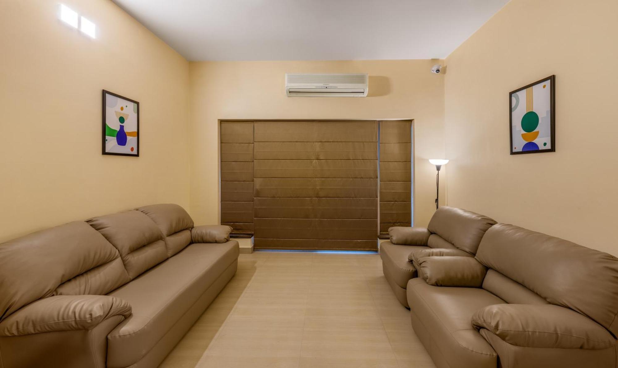 Treebo Nestlay Rooms, Nungambakkam