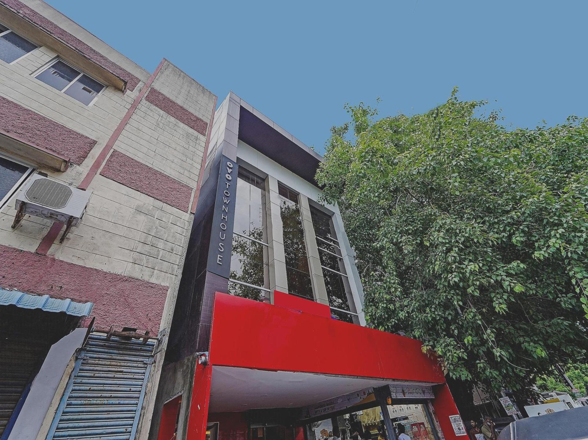 Townhouse Anna Salai 4*