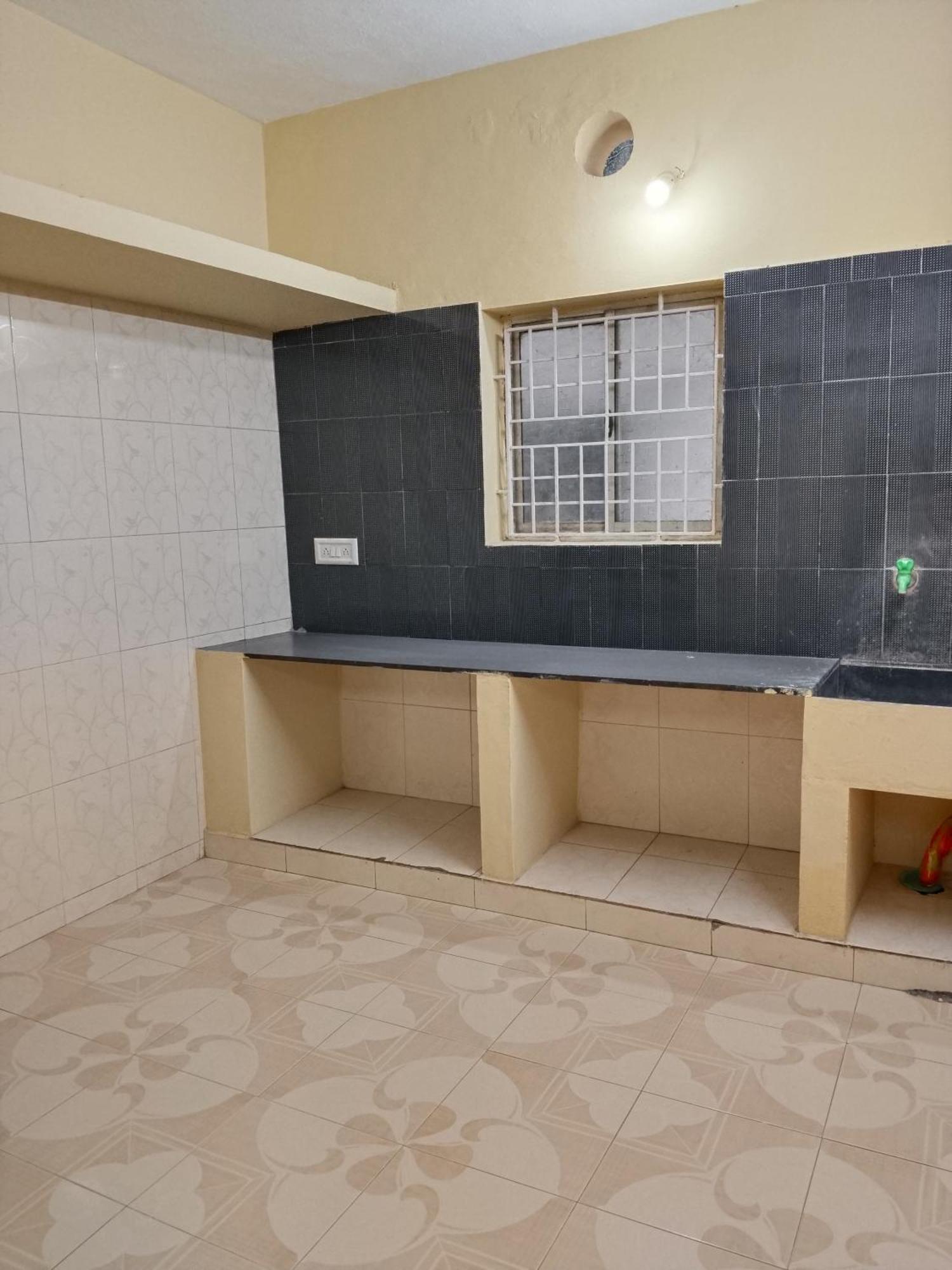Srinivasa Serviced Keelkattalai Chennai
