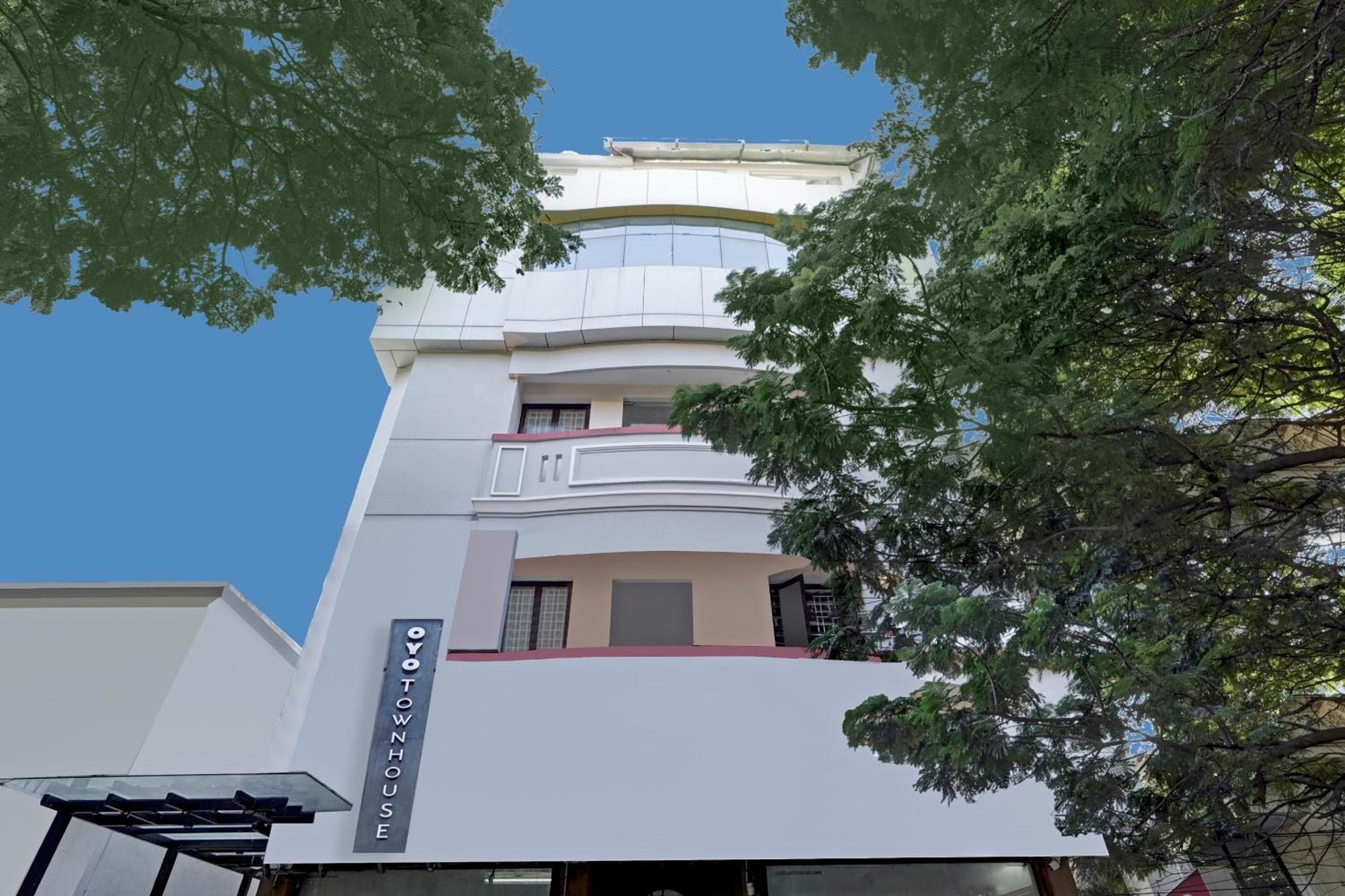 Super Townhouse G Silver Near Us Biometric