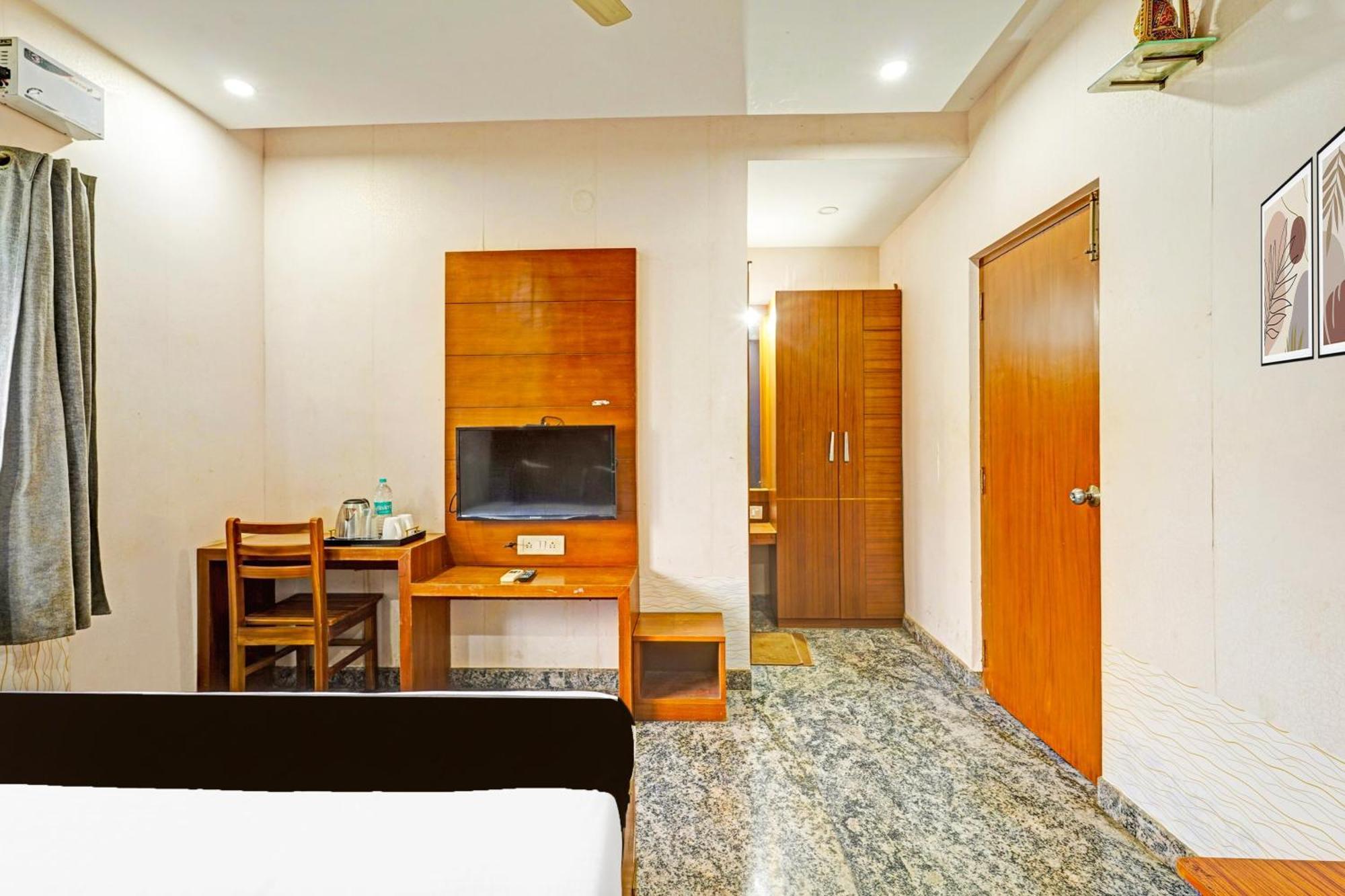 Hotel Super O Perumbakkam 4*