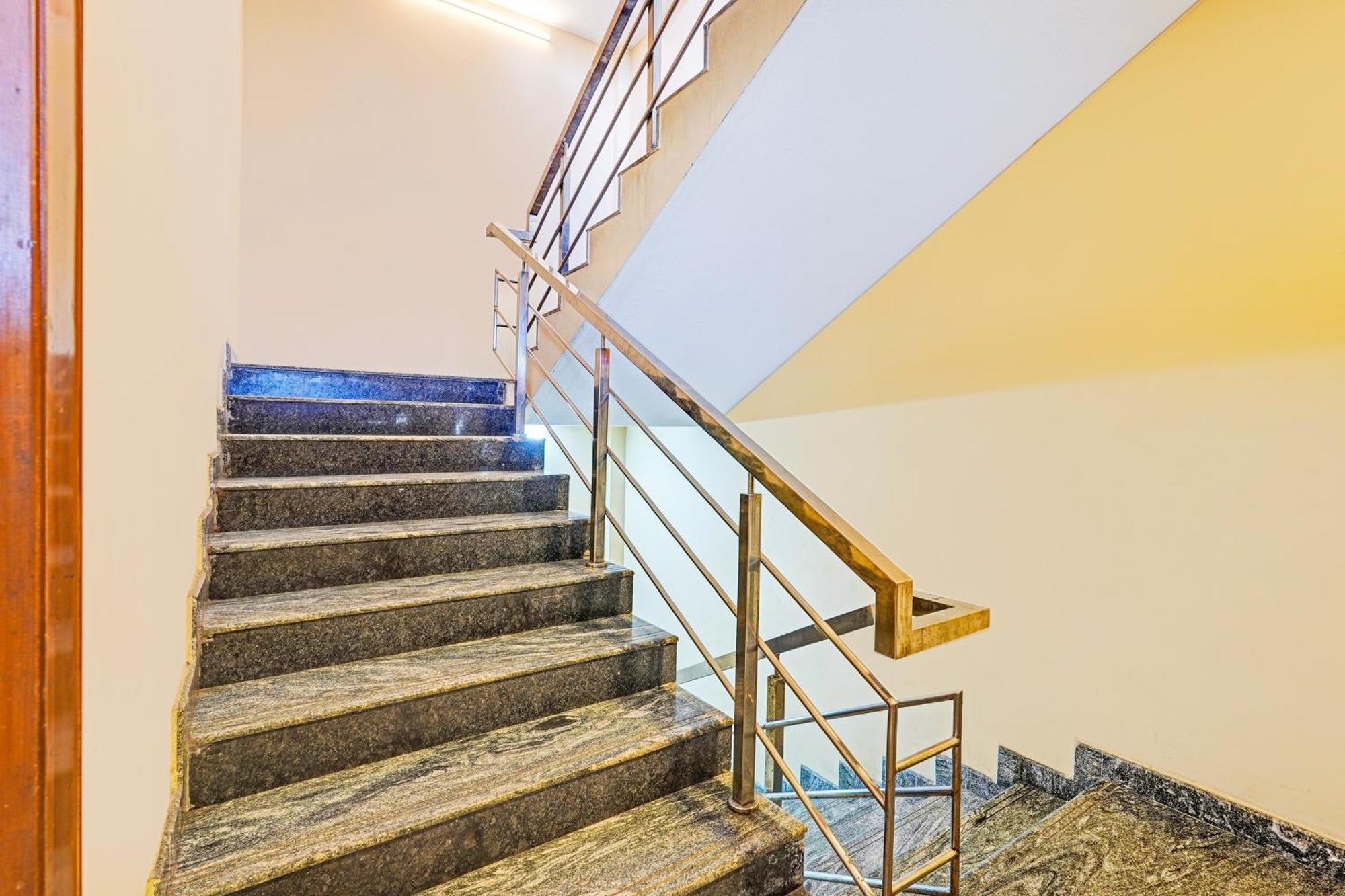 Hotel Super O Perumbakkam Chennai