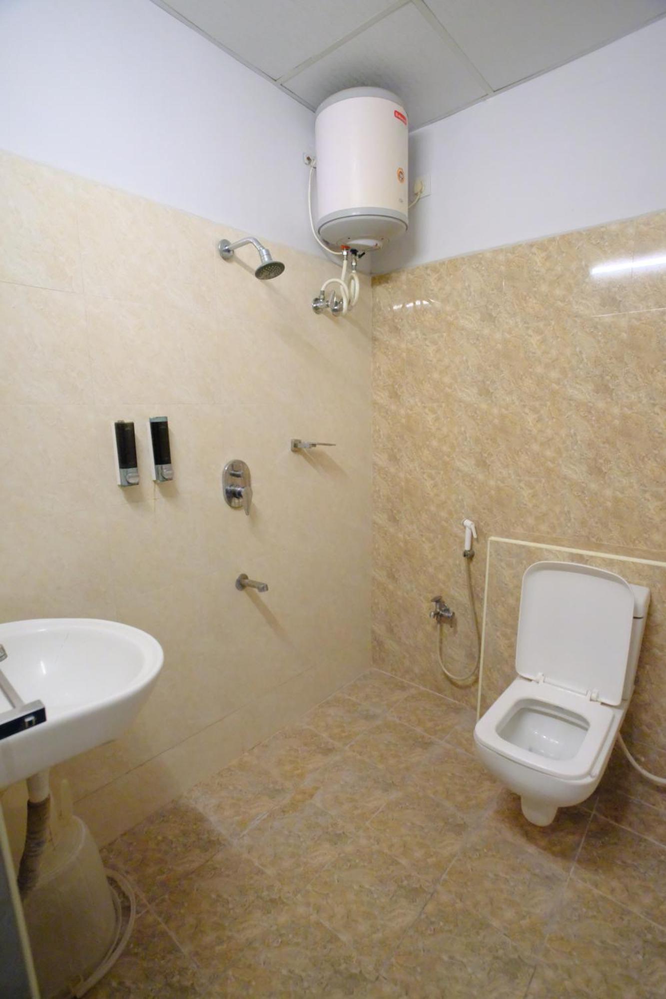 Hotel Blue Palace - Near Airport Chennai