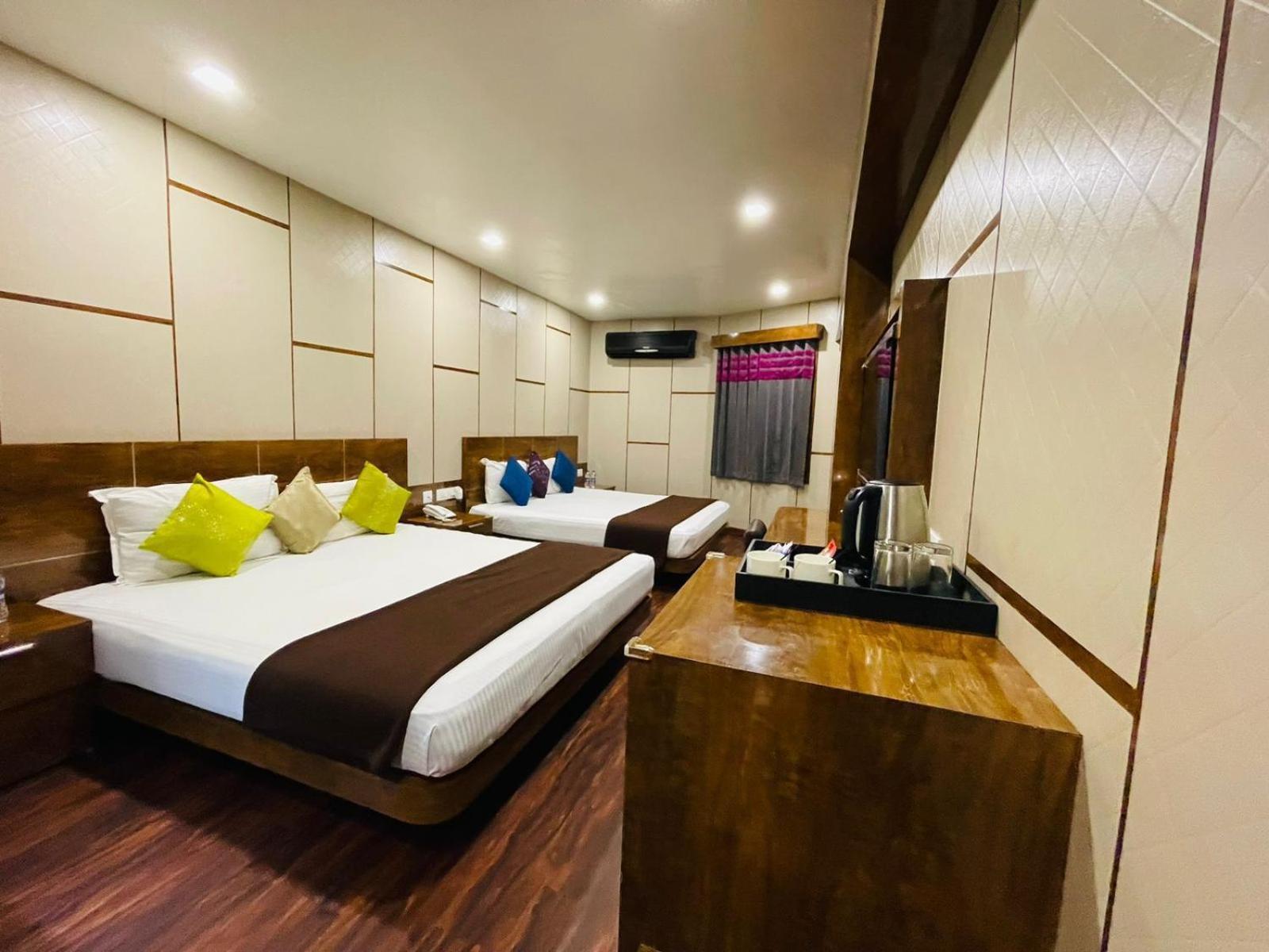 Hotel B8