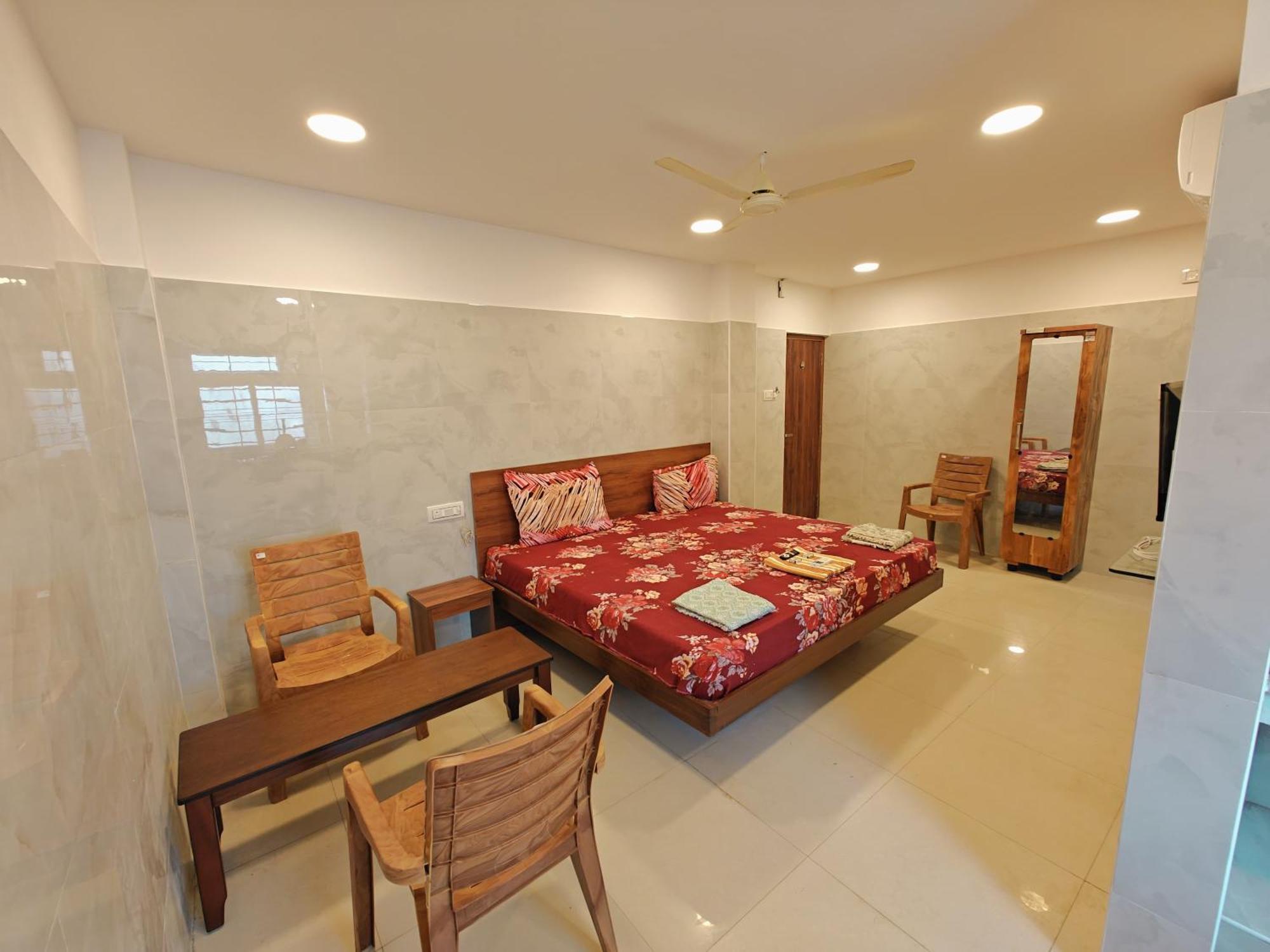 Hotel Sal - Near Airport