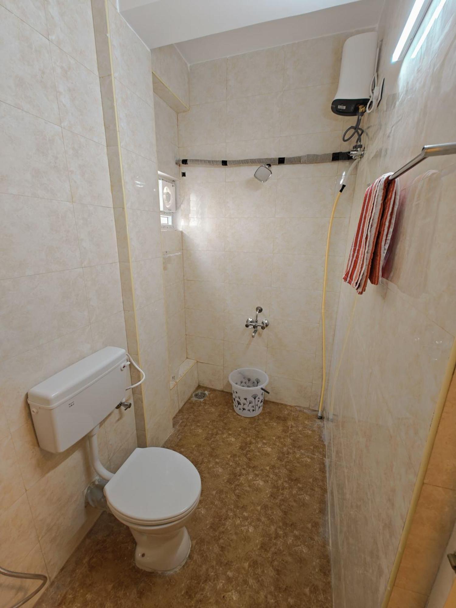Hotel Sal - Near Airport