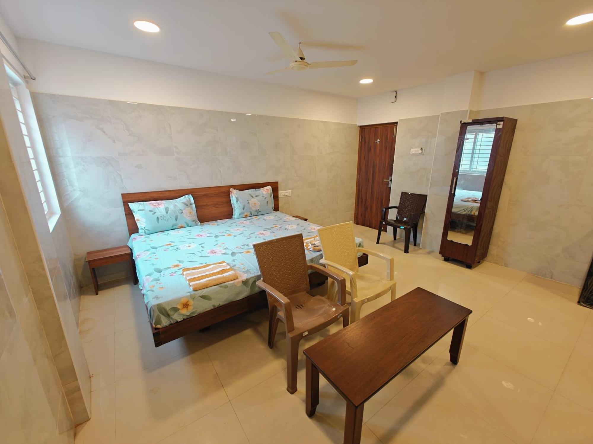 Saibala Lnn Near Airport And Rela Hospital * Chennai