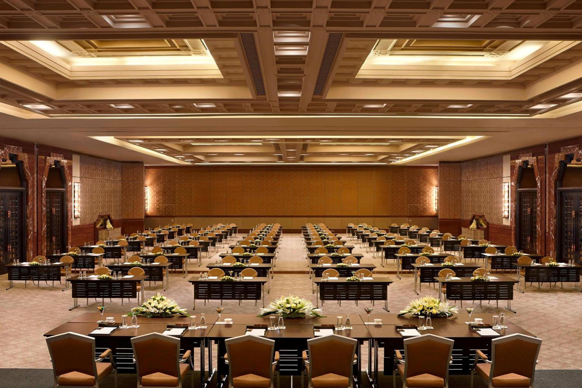 Itc Grand Chola, A Luxury Collection Hotel,