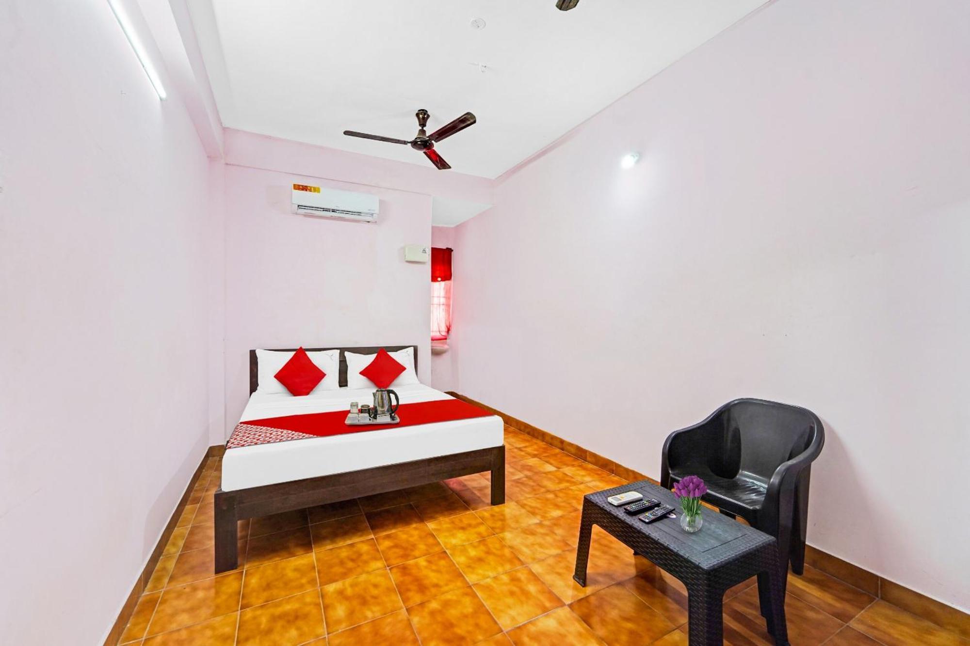 O Karapakkam, Hotel 3*