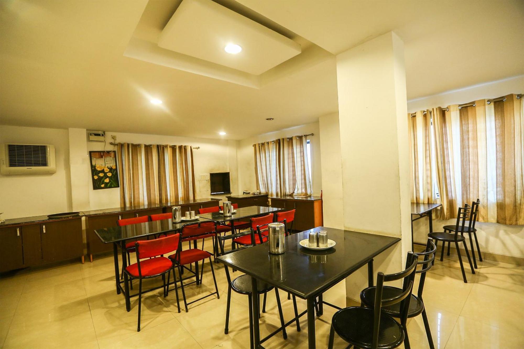 O Nimalan Residency Hotel