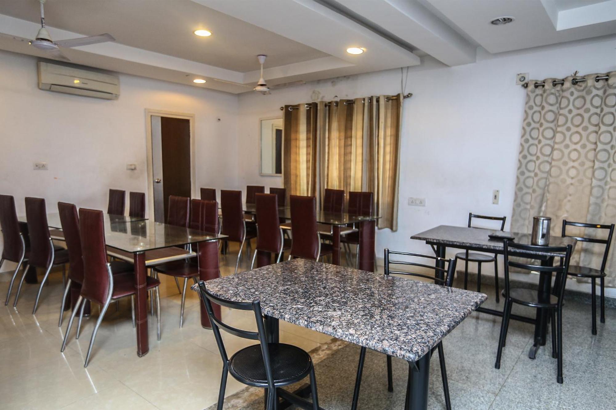O Nimalan Residency Hotel *
