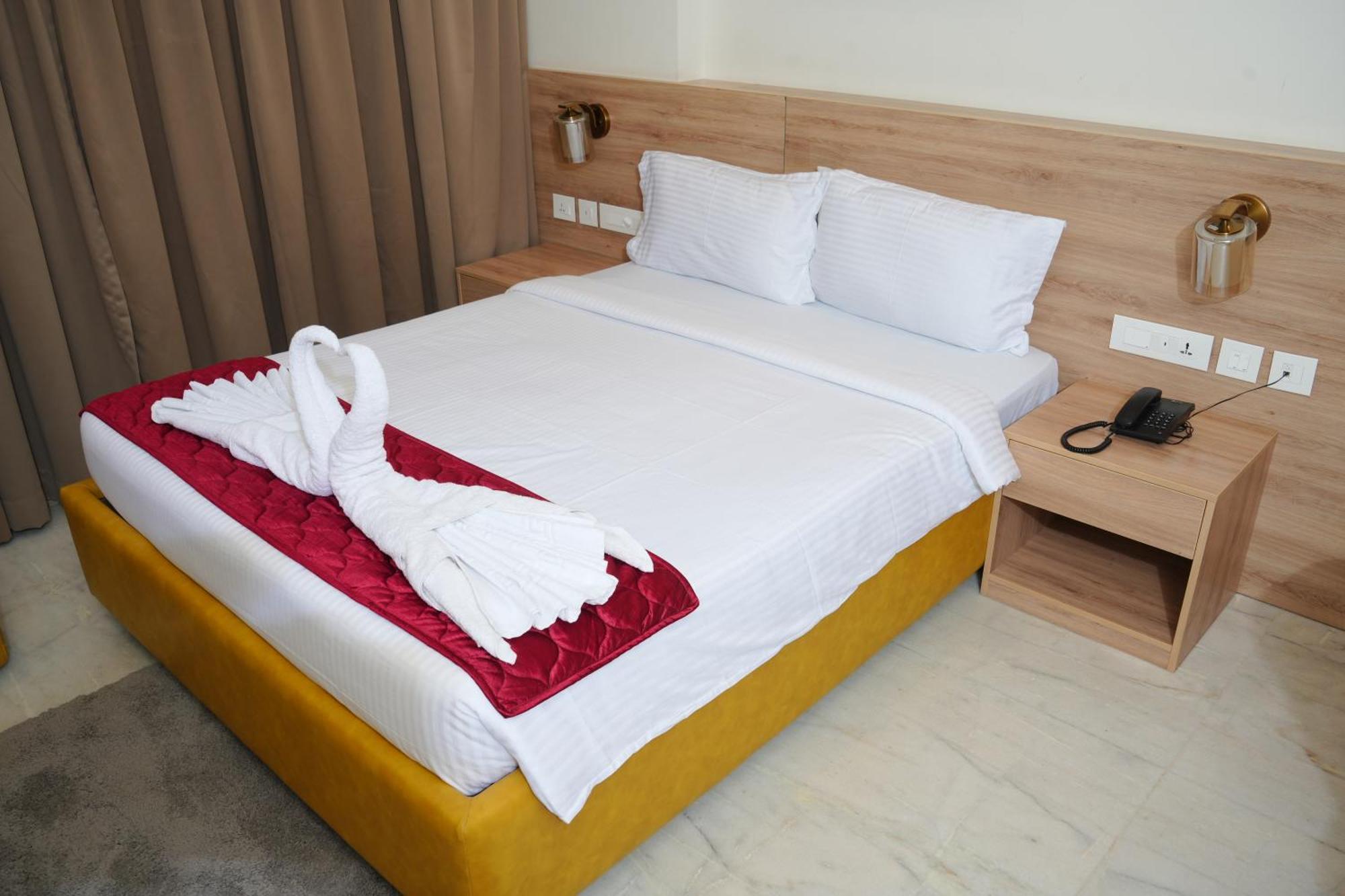 Royal Paris 3*