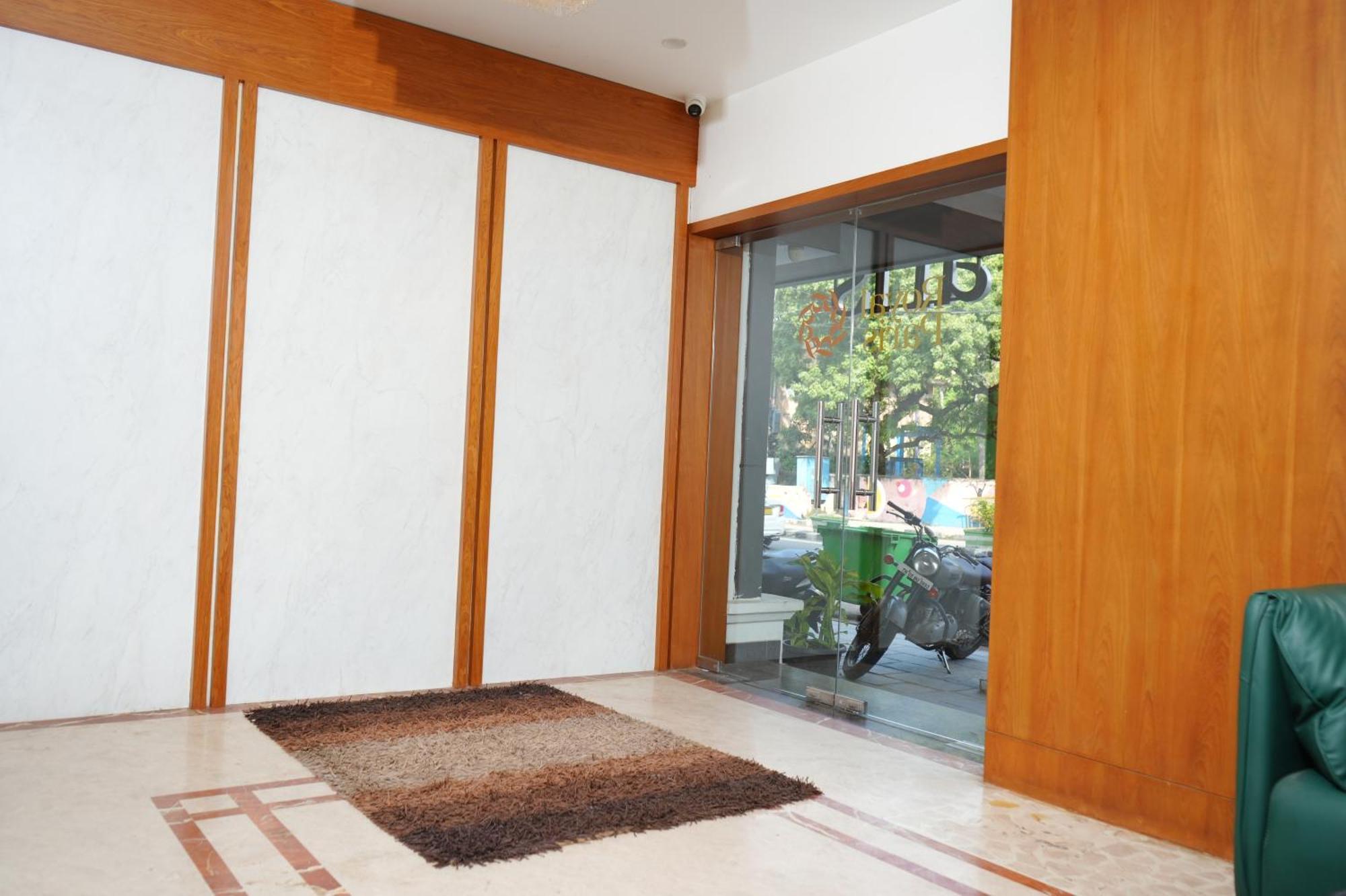 Royal Paris Hotel 3*