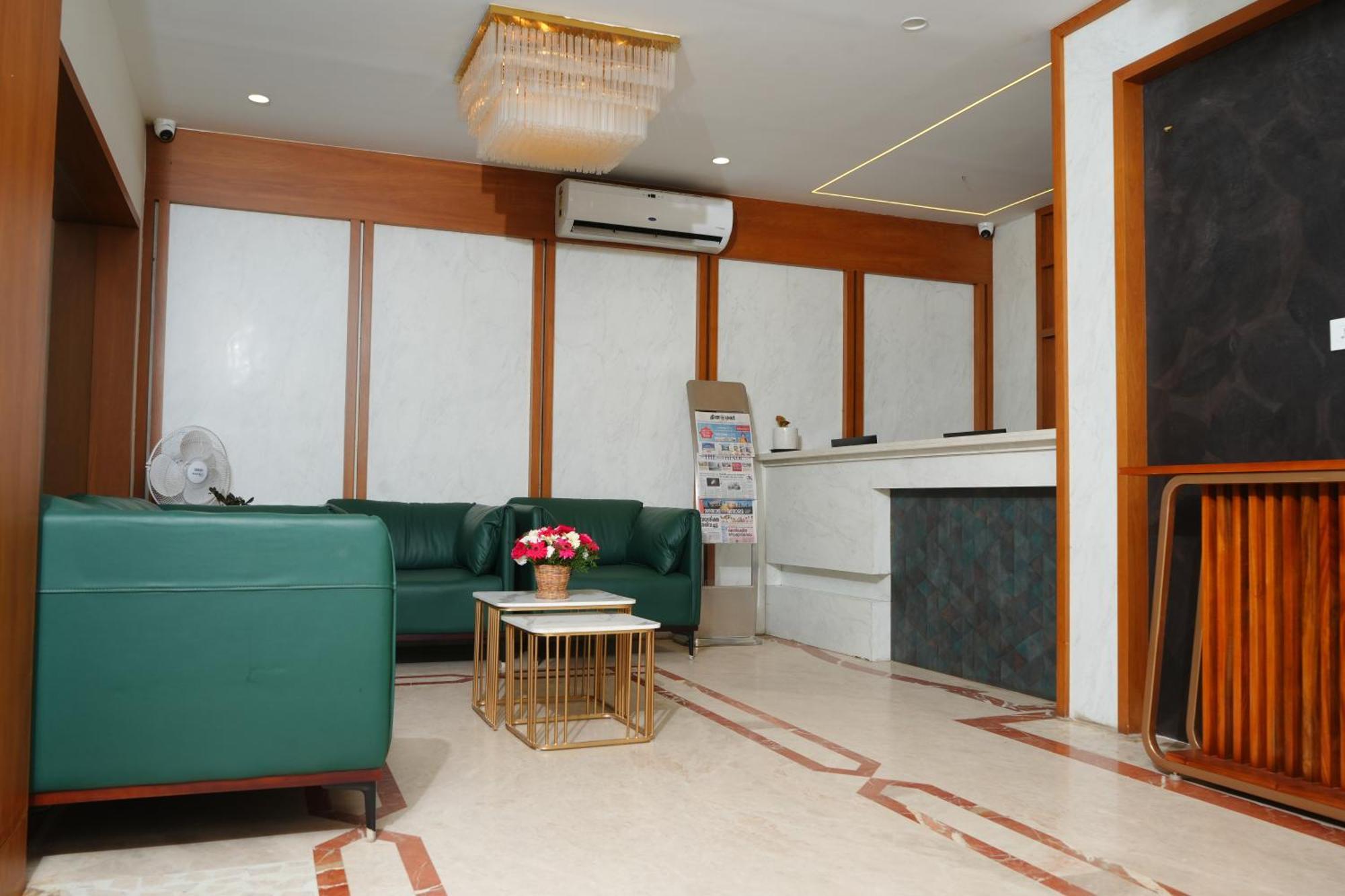 Royal Paris Hotel