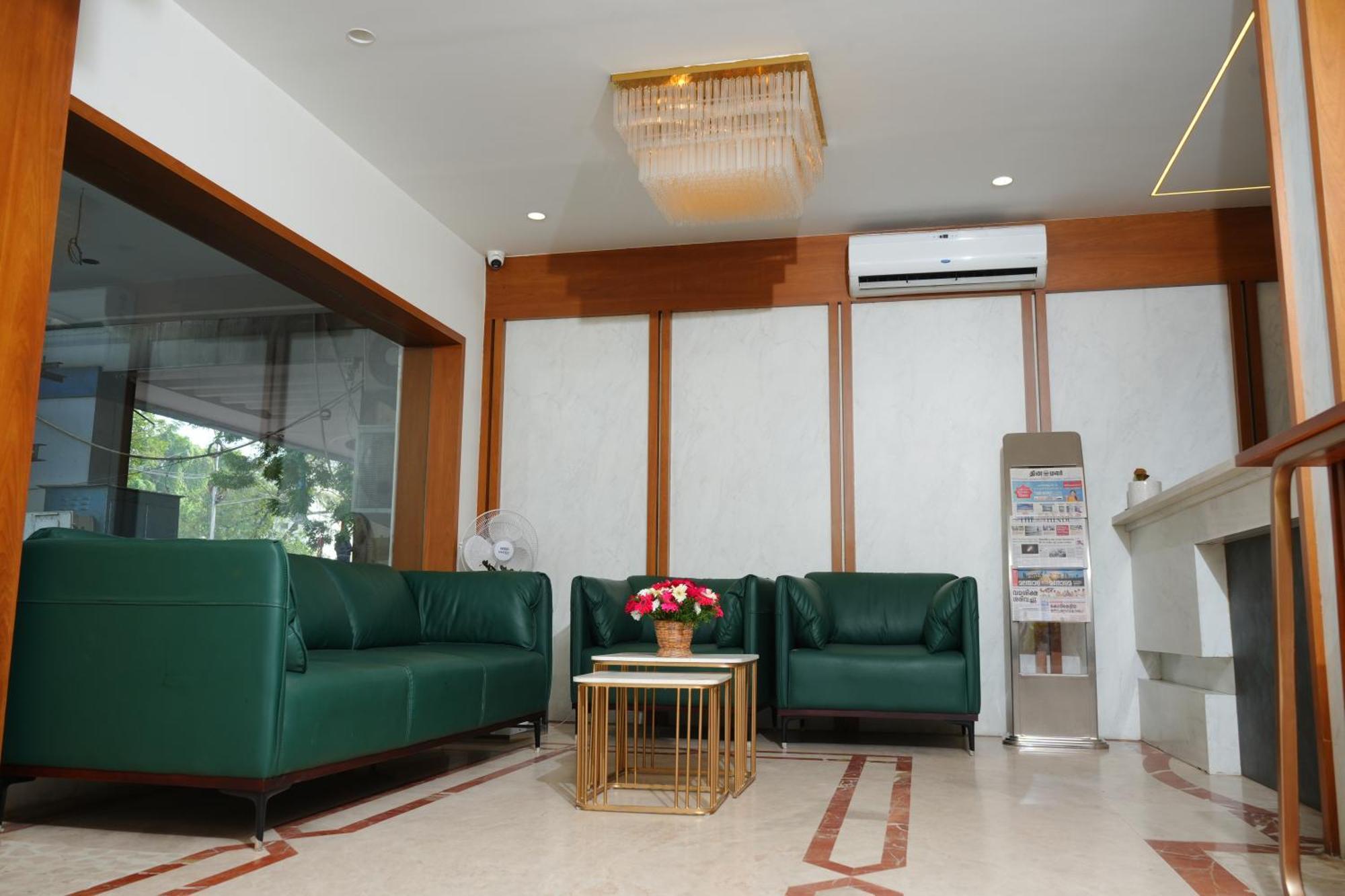 Royal Paris 3* Chennai
