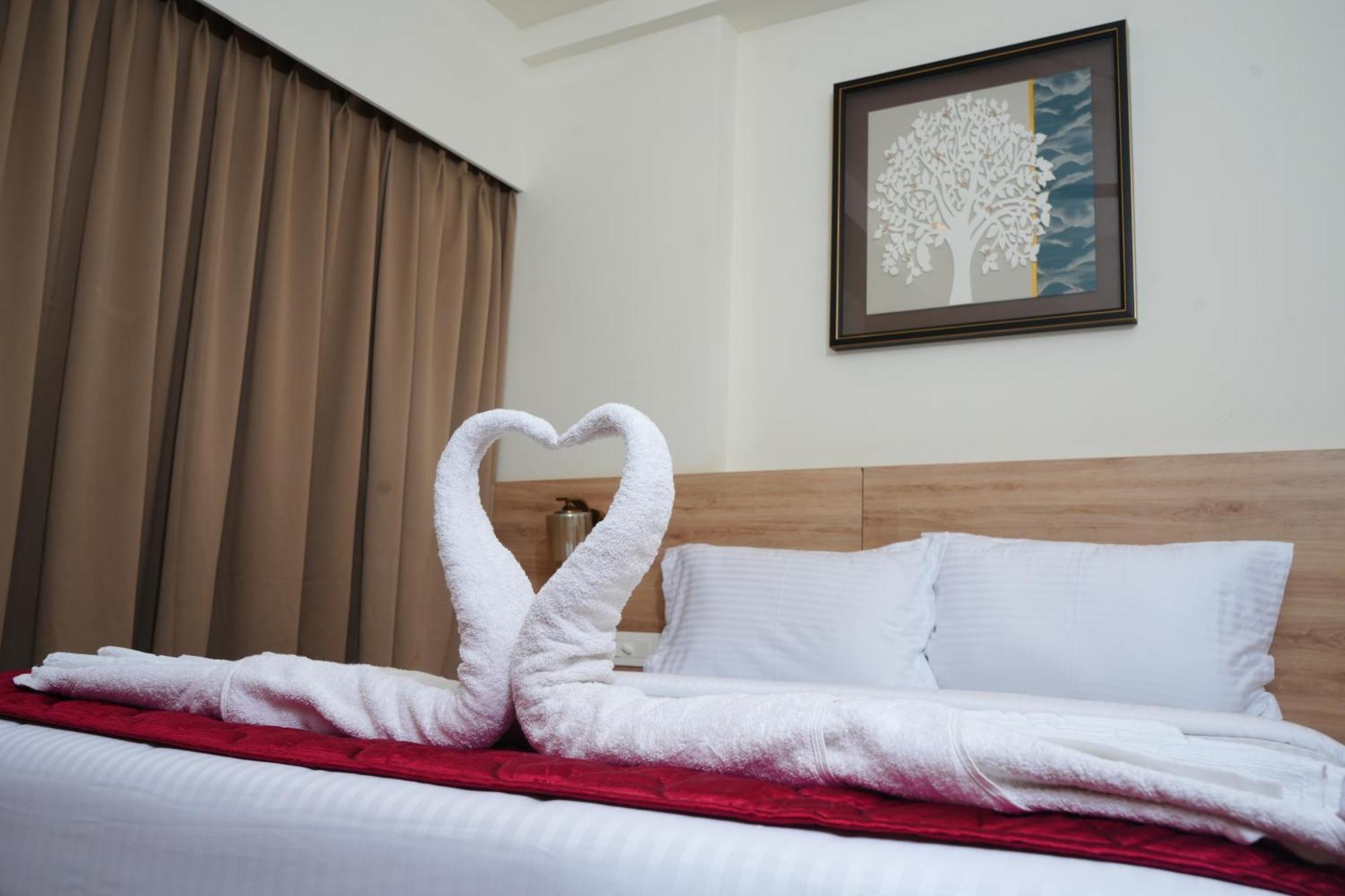 Hotel Royal Paris Chennai