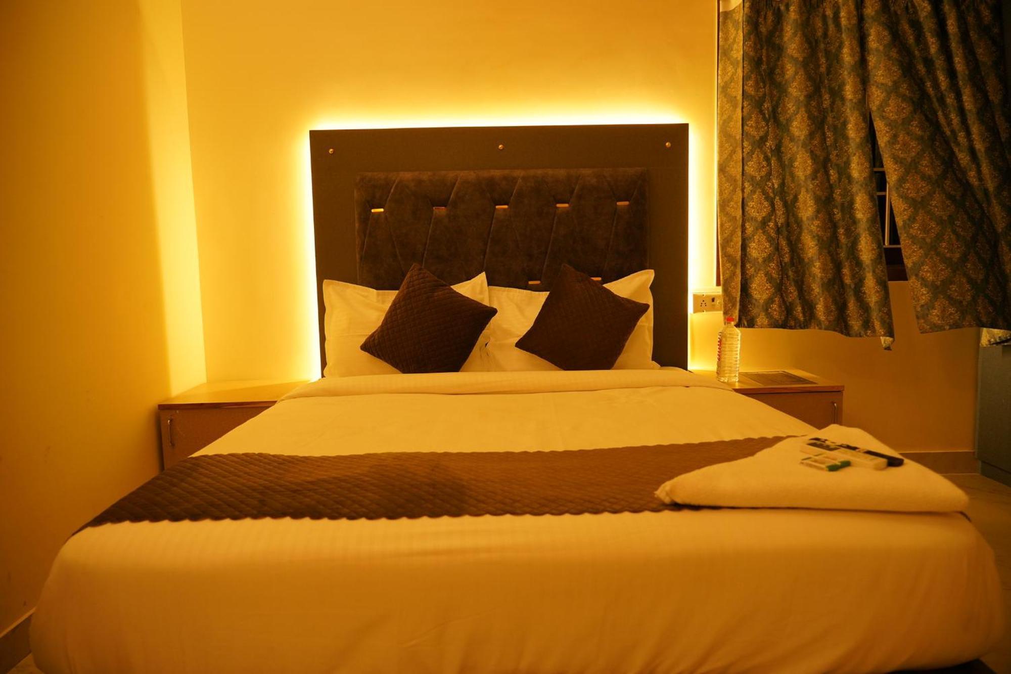 Cashewtree Hotel