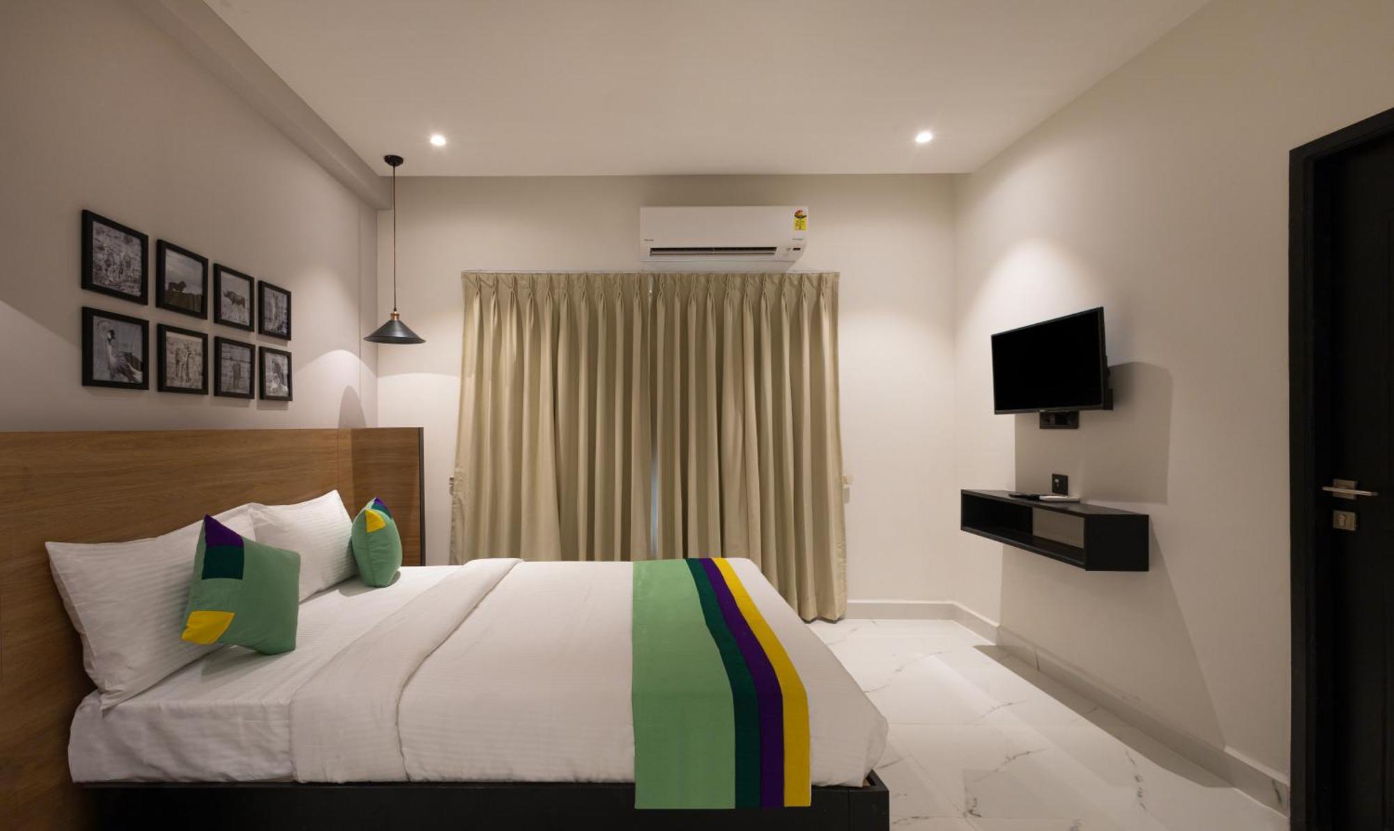 Treebo Premium Vapr Ashok Nagar Hotel 4*